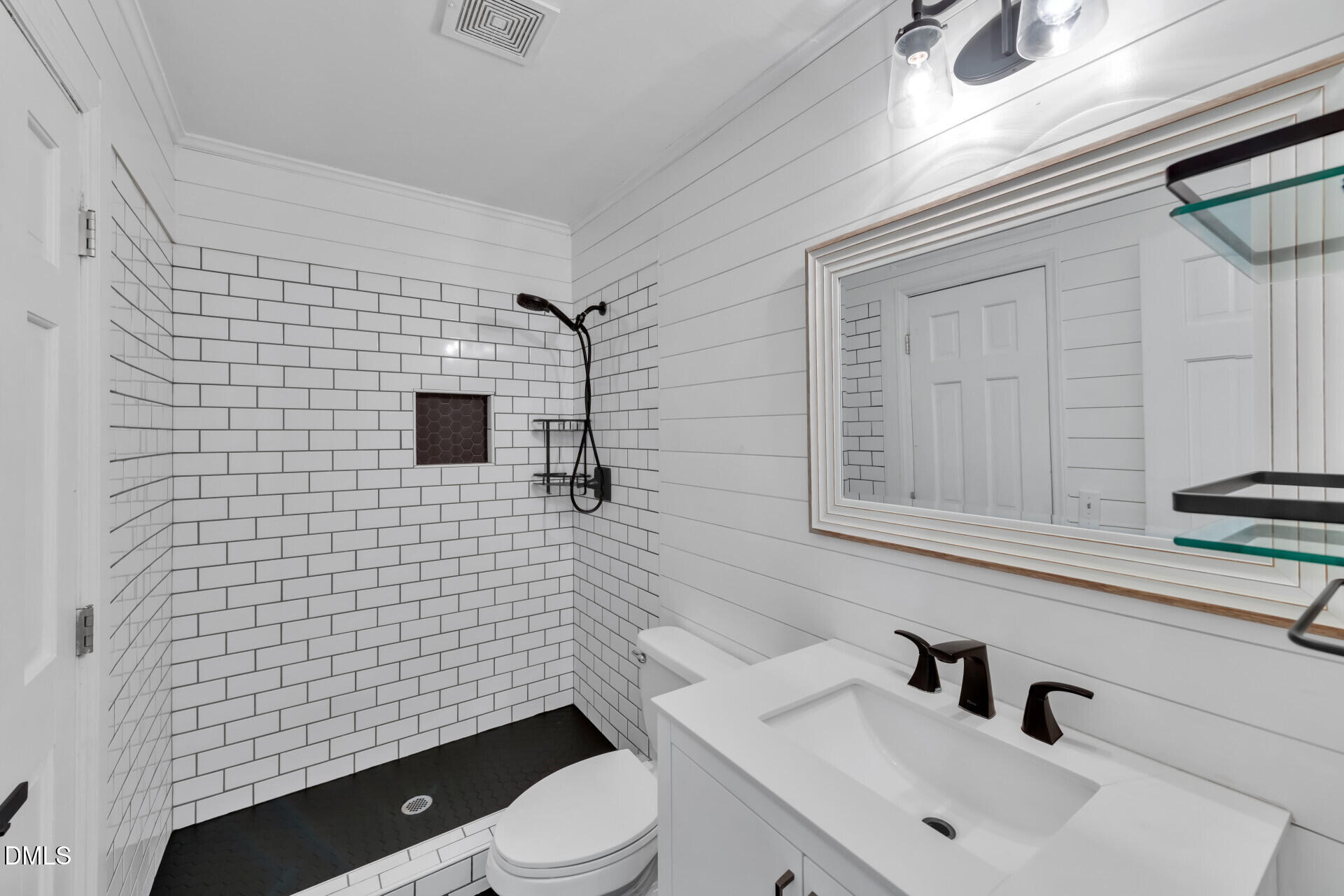 1011 Homestead Place Property Photo 11