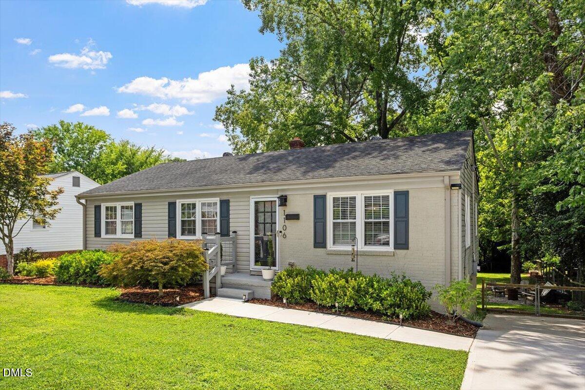 1106 N King Charles Road Property Photo 1