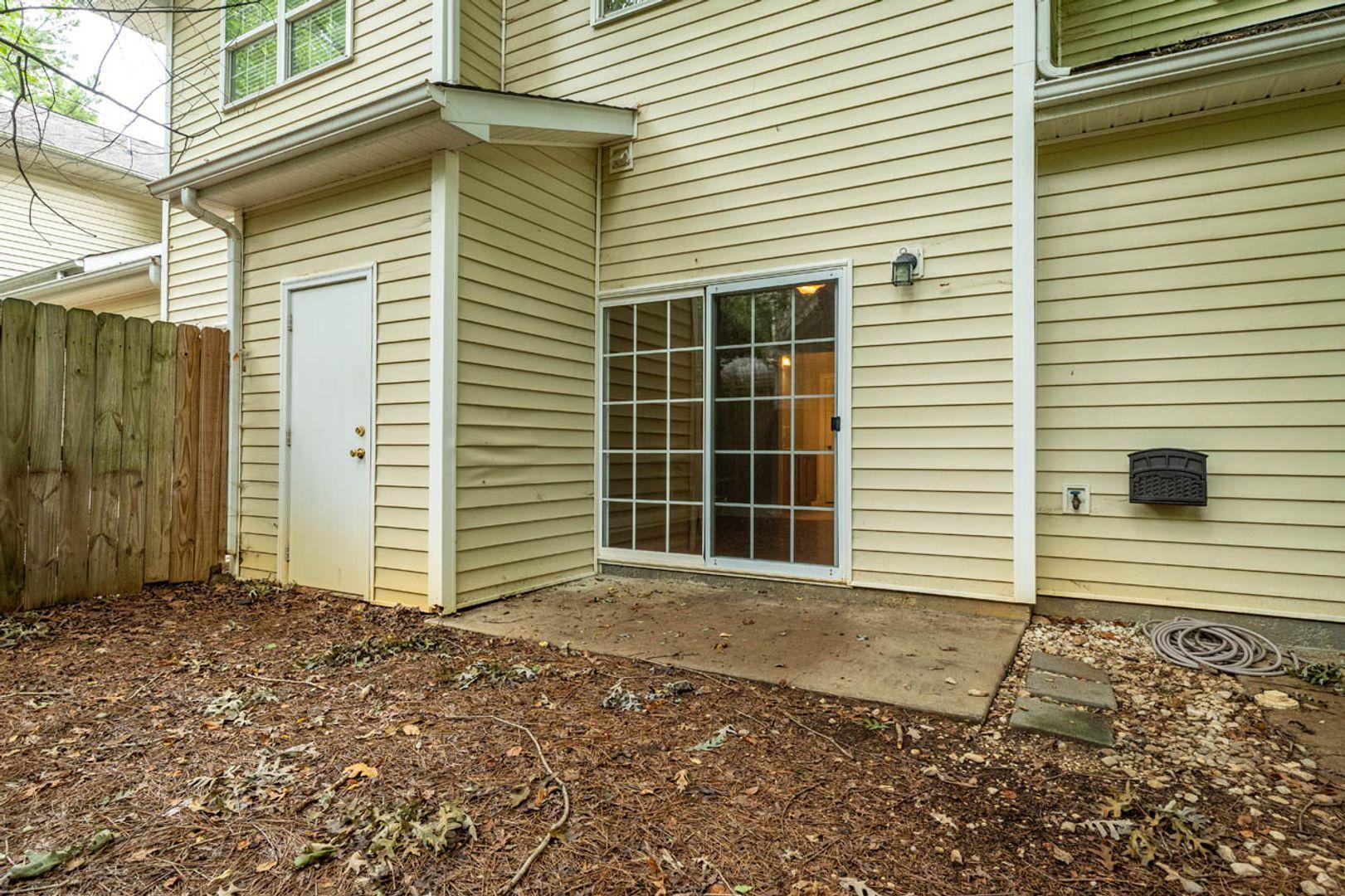 6301 Grove Estates Terrace Property Photo 7