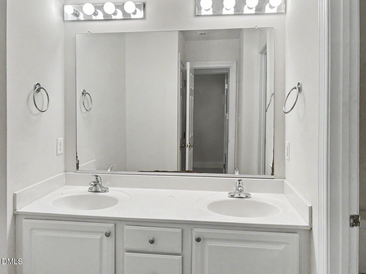 4122 Standing Rock Way Property Photo 12