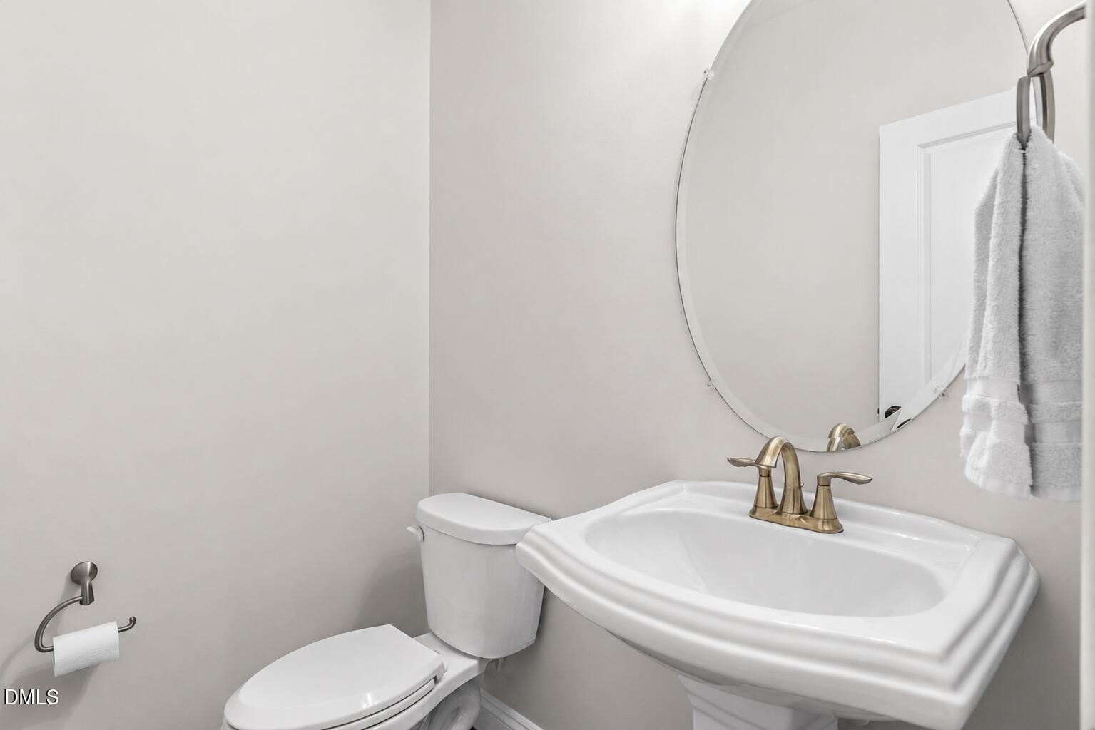 5216 Windmere Chase Drive Property Photo 18