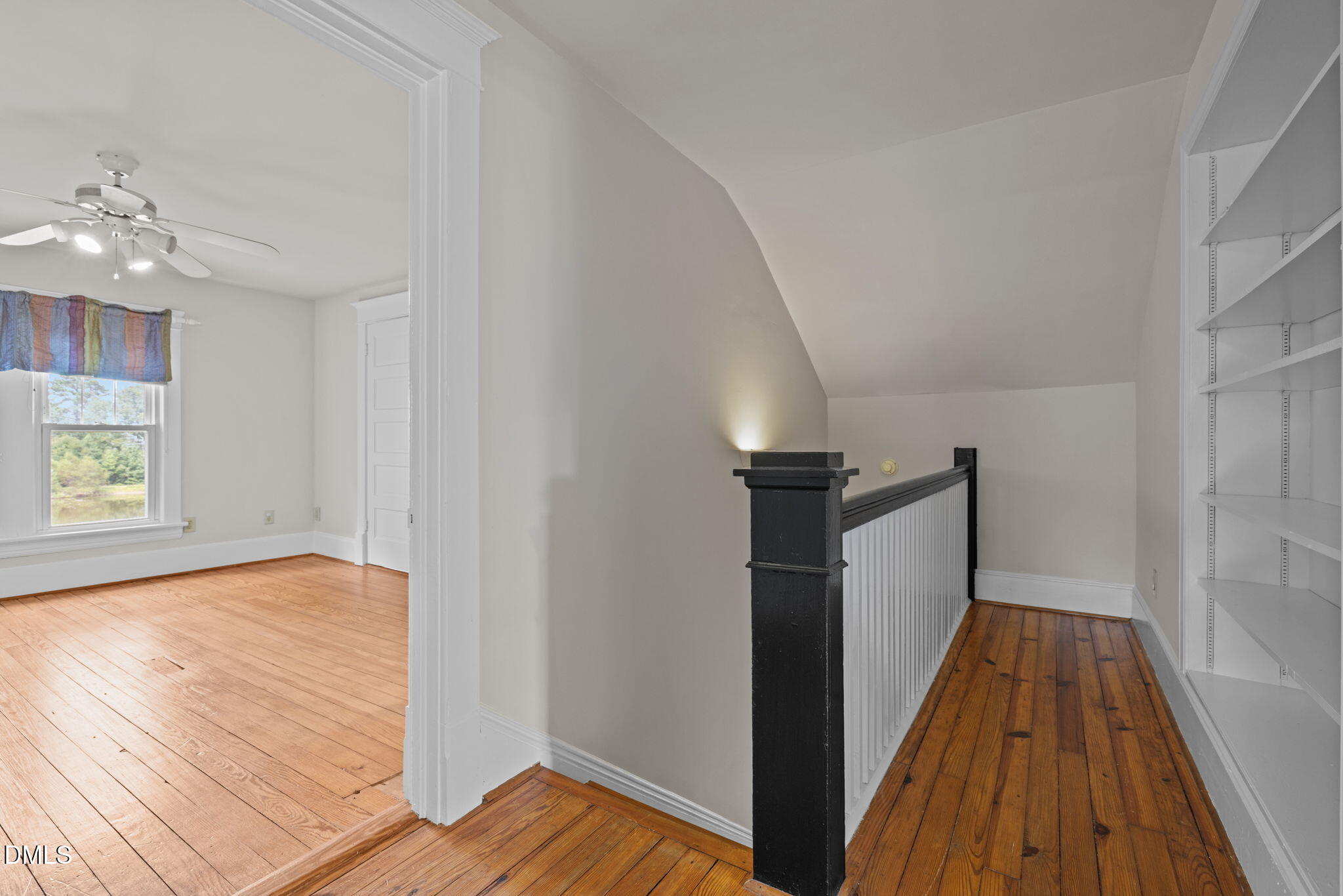 504 Parks Village Property Photo 36
