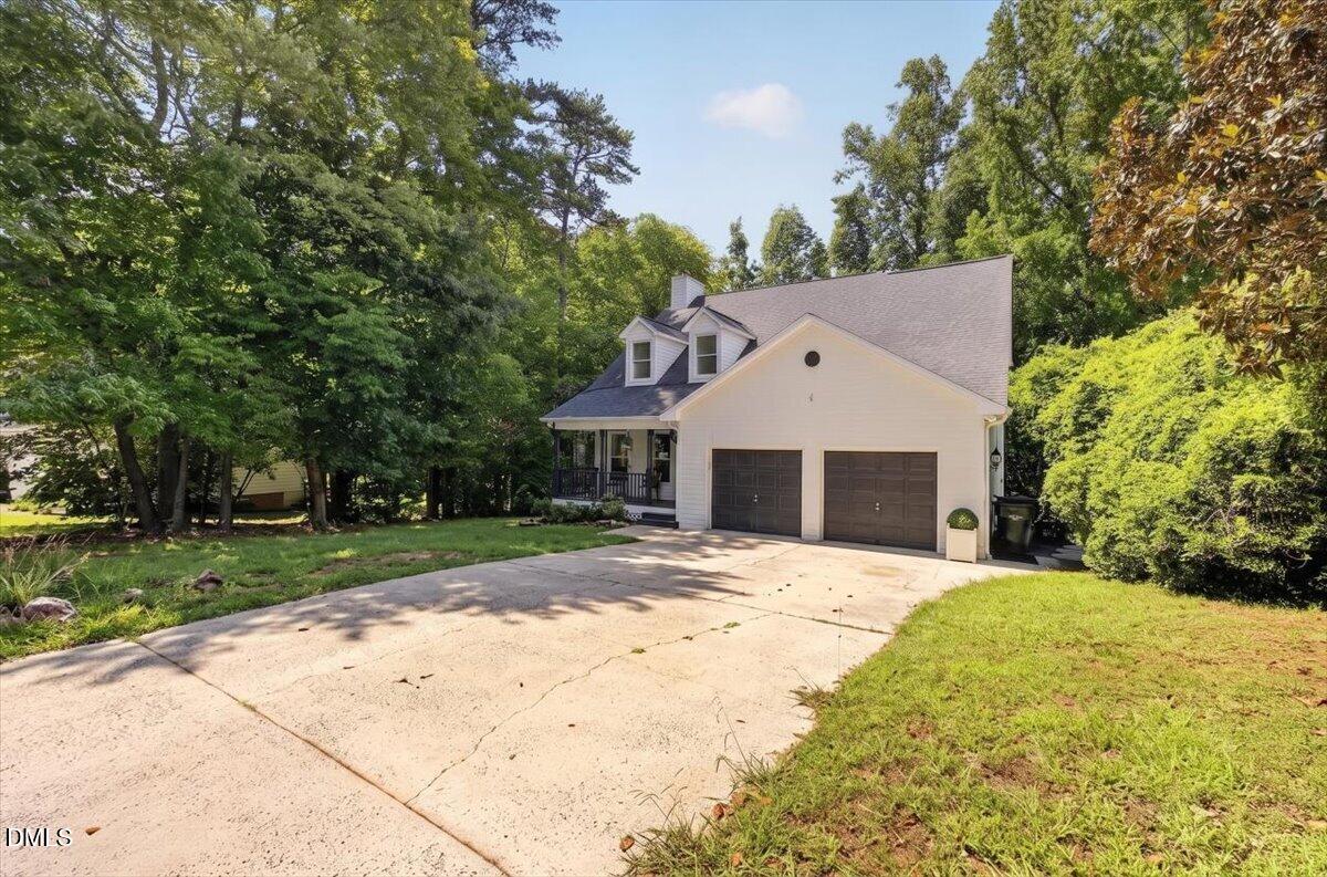 5305 Oakbrook Drive Property Photo 3