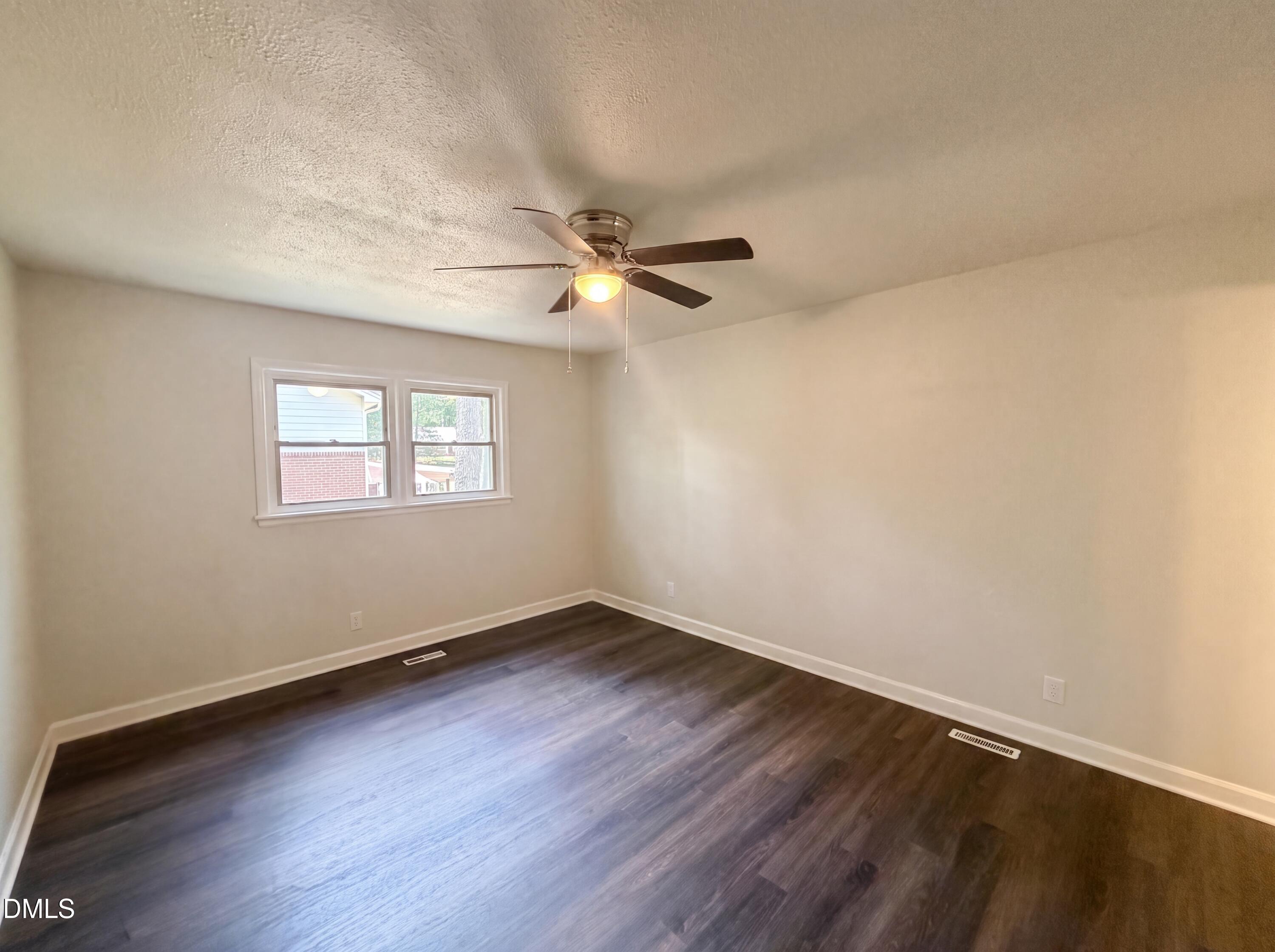 6205 Dello Street Property Photo 10