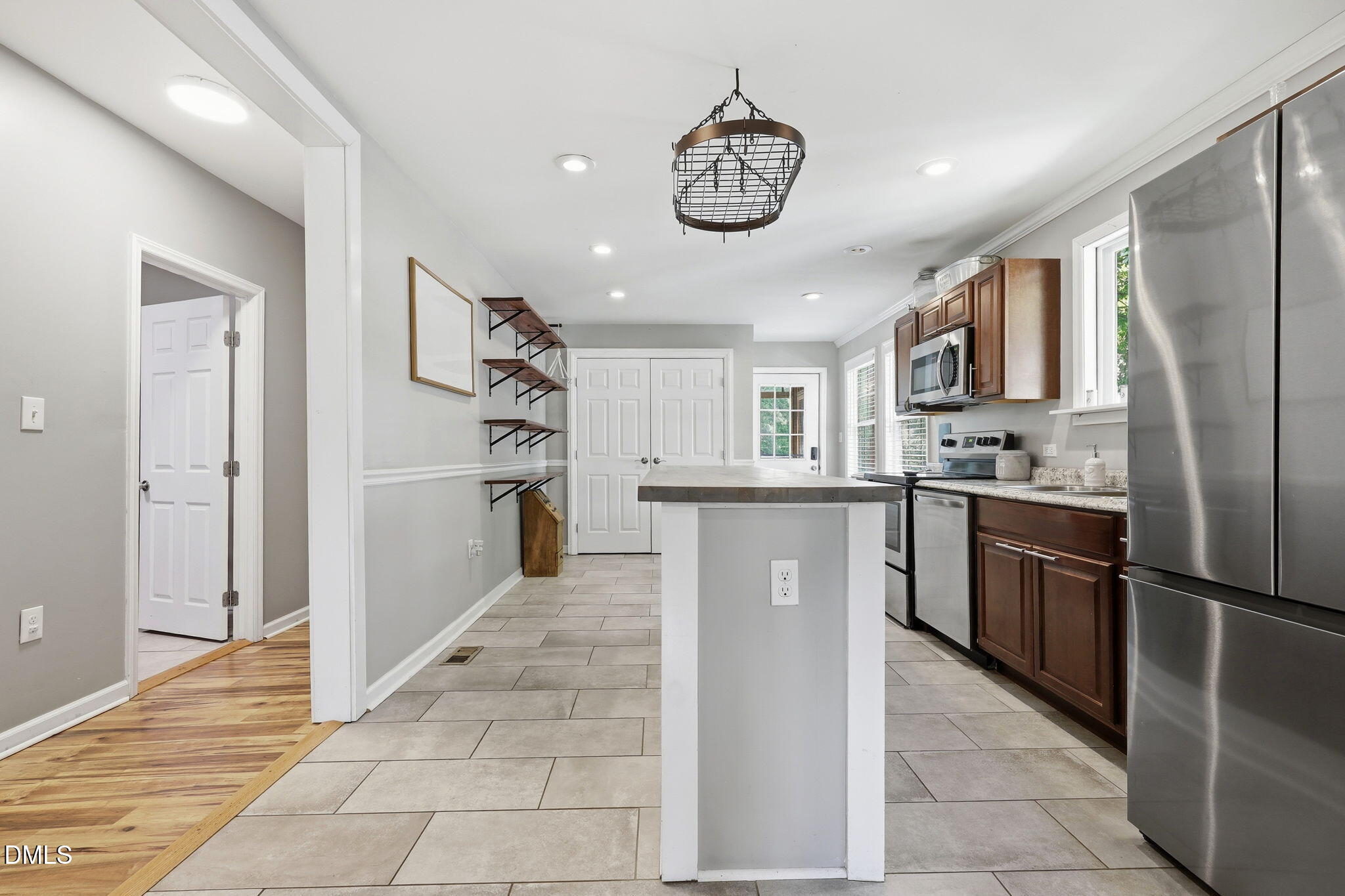 33 American Legion Road Property Photo 12