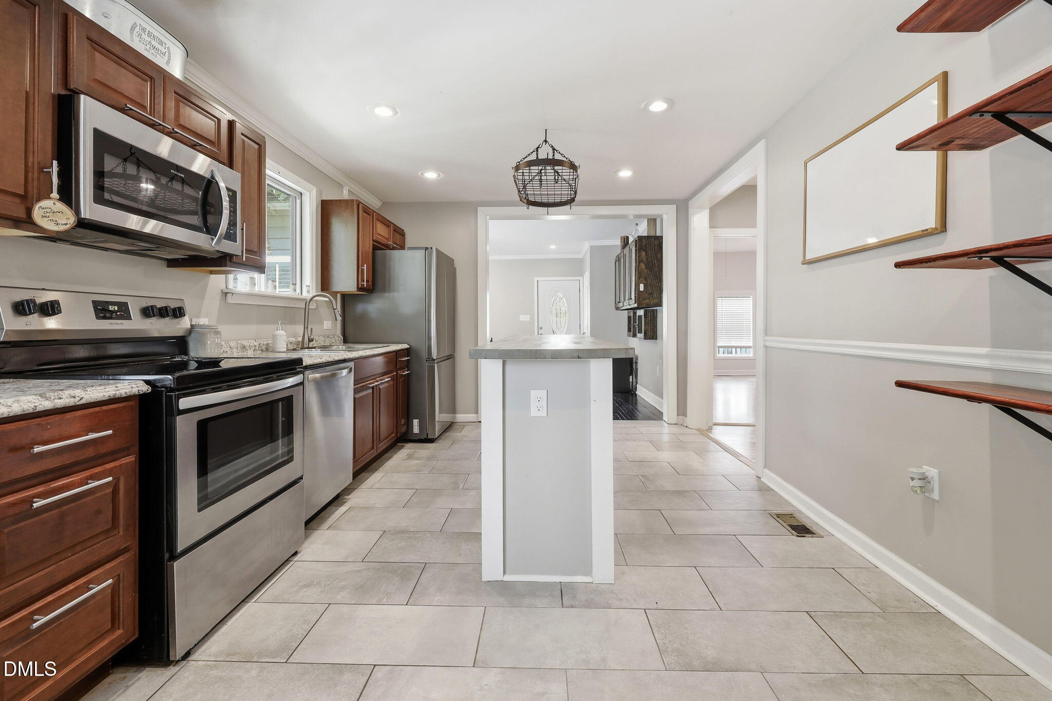 33 American Legion Road Property Photo 15