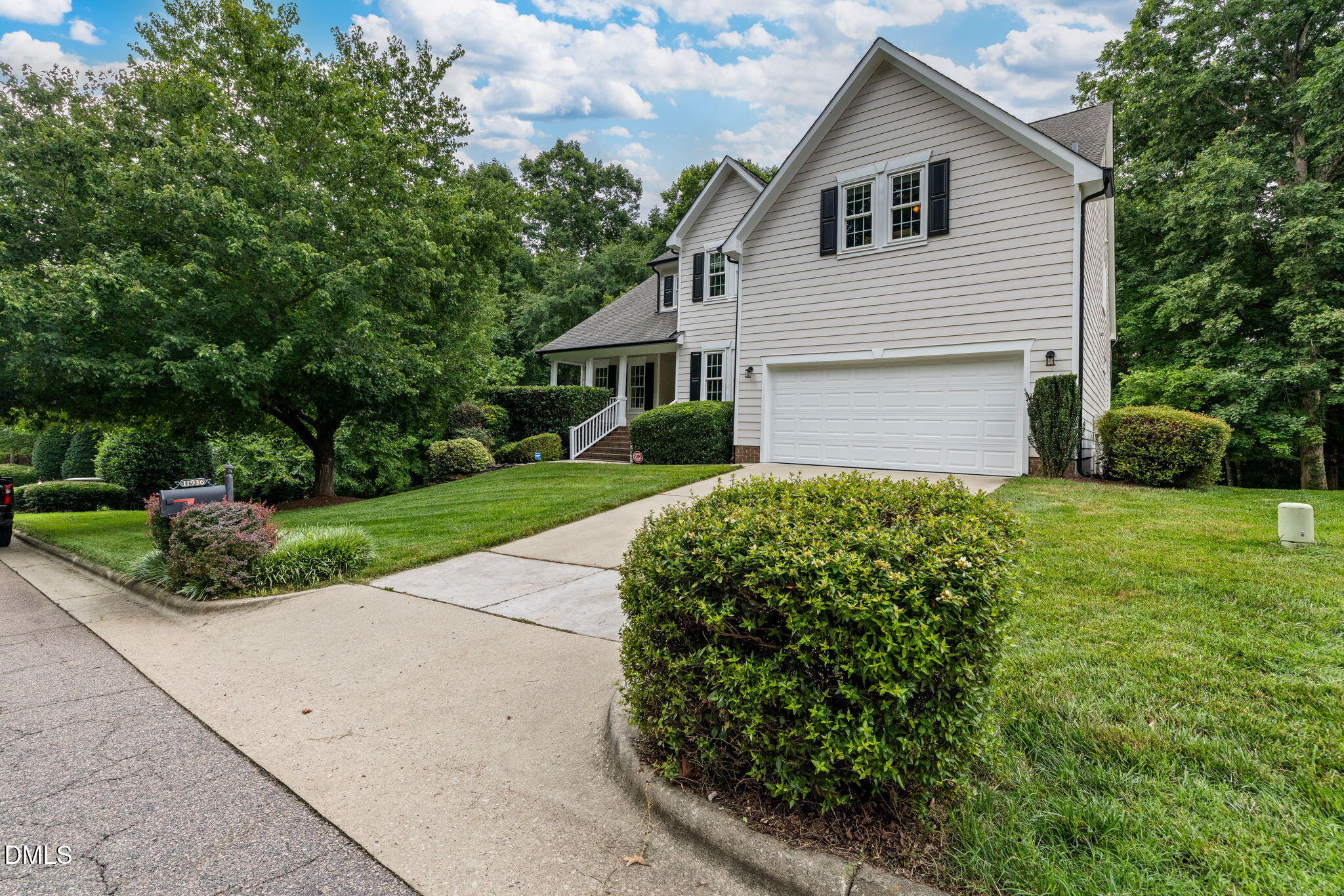 11936 Sycamore Grove Lane Property Photo 3