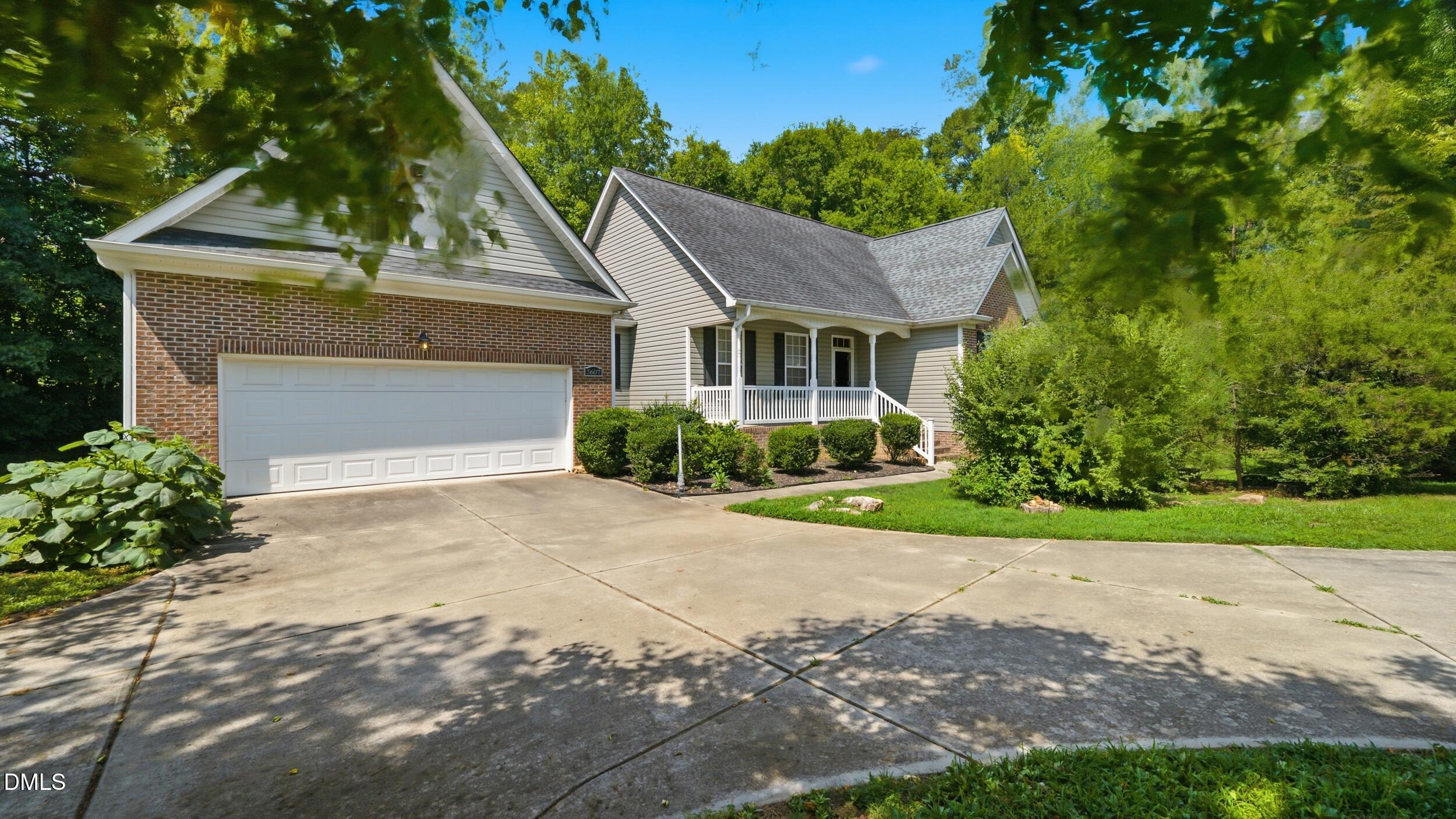 3607 Old Farm Court Property Photo 1