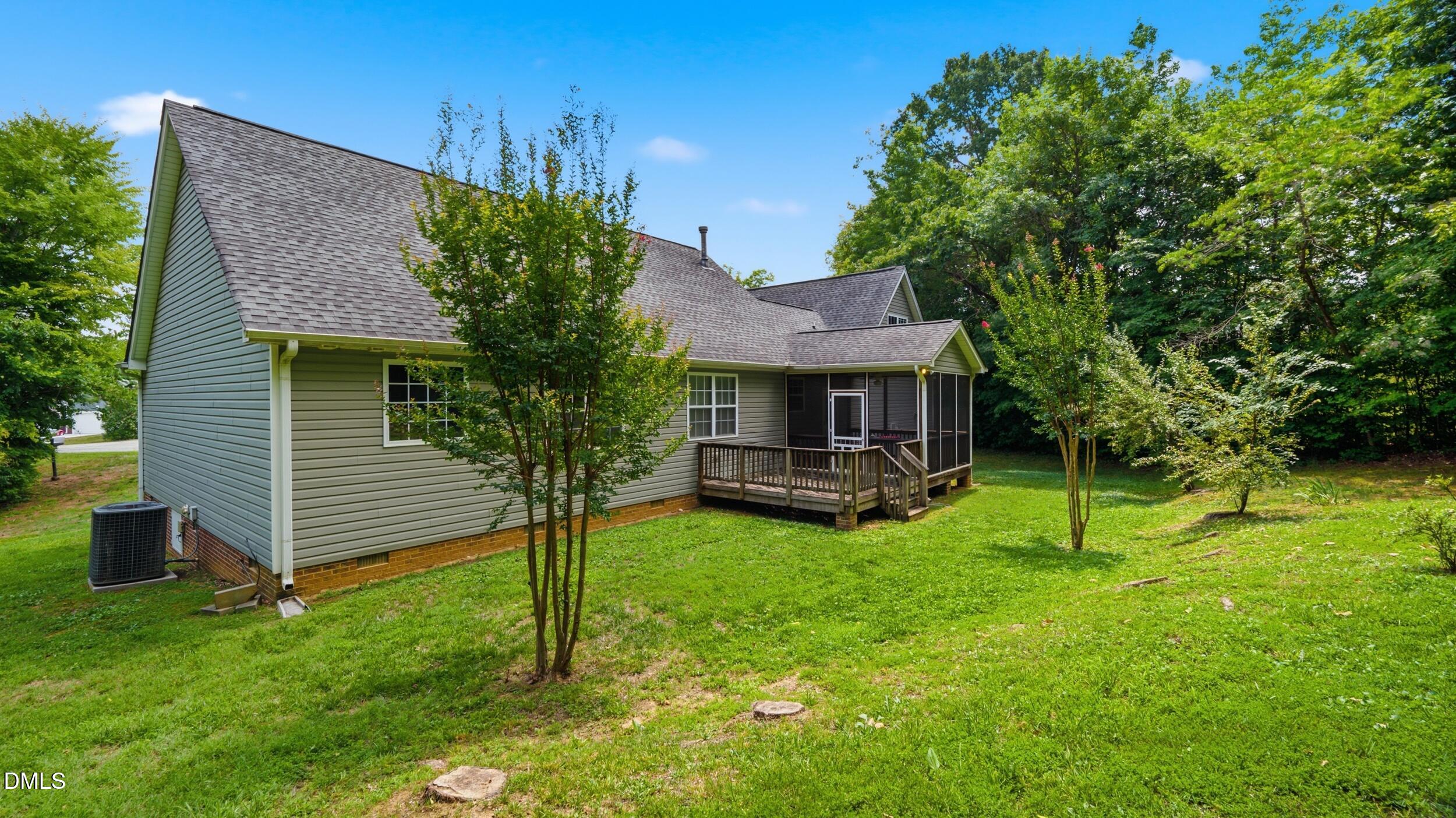 3607 Old Farm Court Property Photo 6