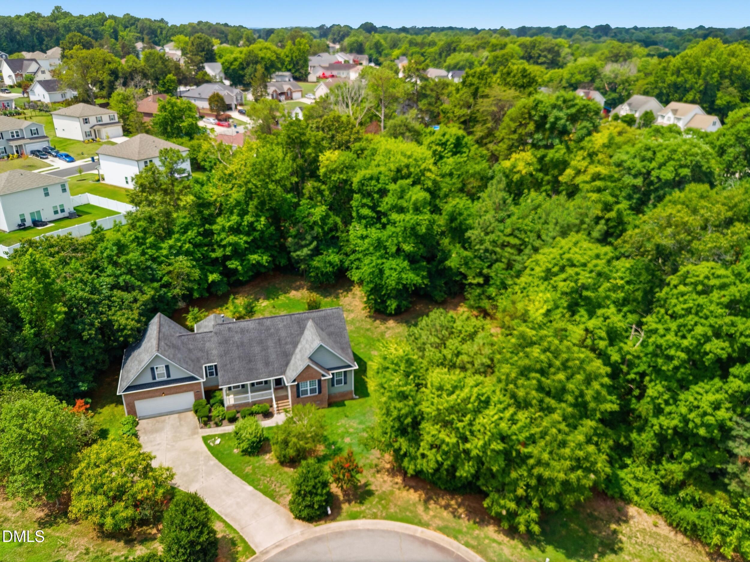 3607 Old Farm Court Property Photo 8