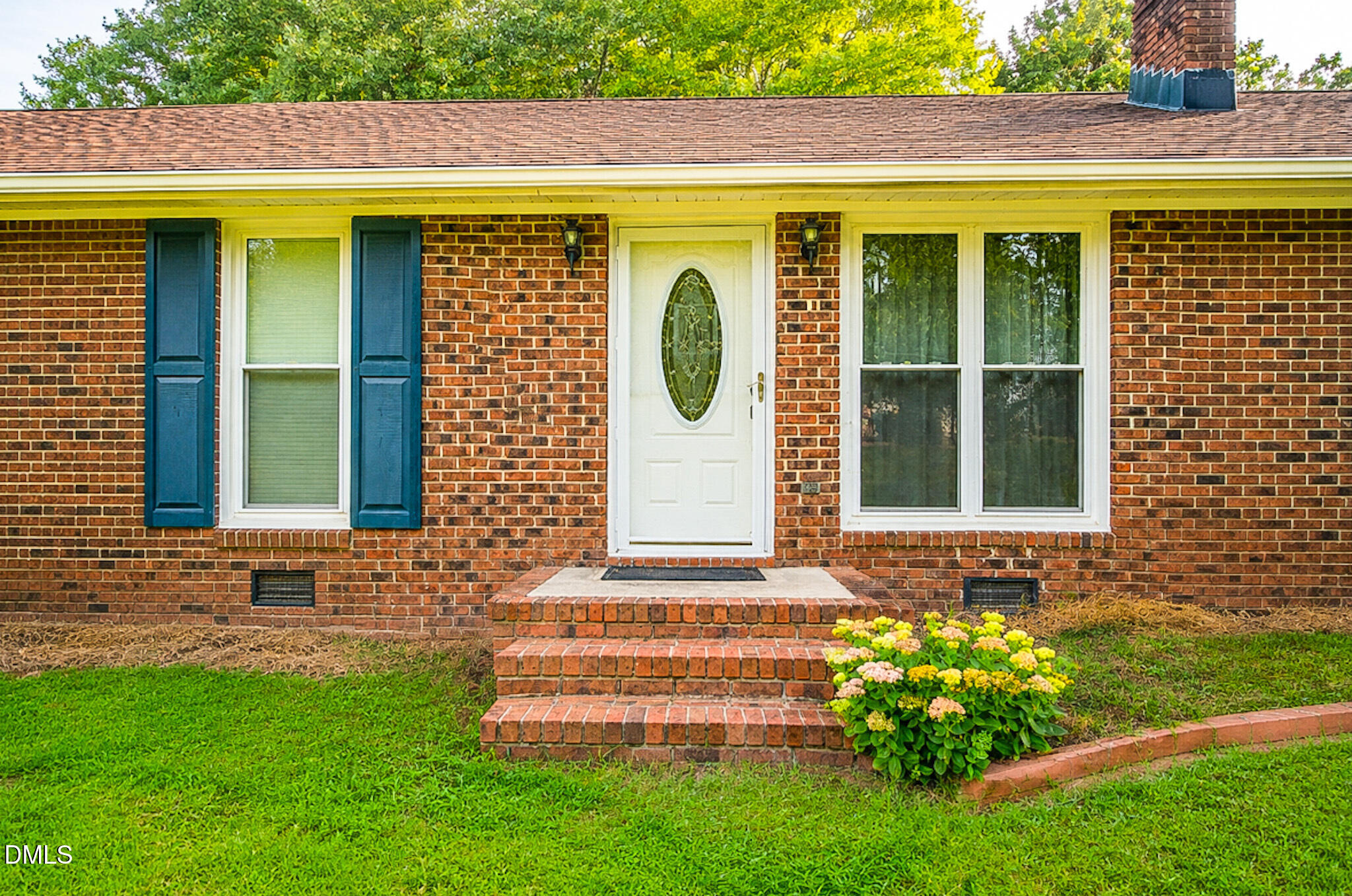 152 N C 39 Loop Road Property Photo 3