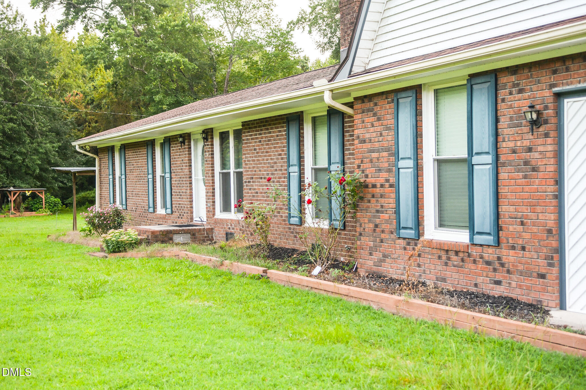 152 N C 39 Loop Road Property Photo 4