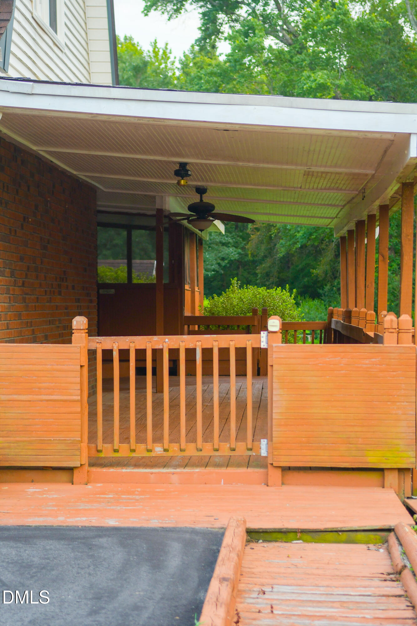 152 N C 39 Loop Road Property Photo 6