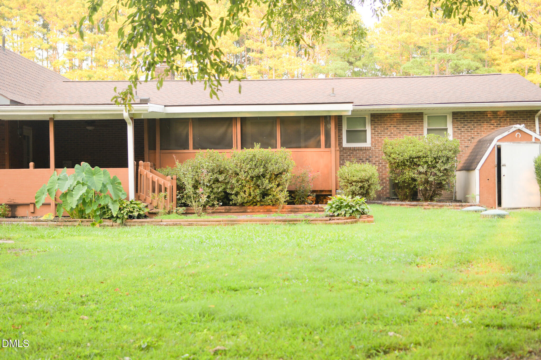 152 N C 39 Loop Road Property Photo 8