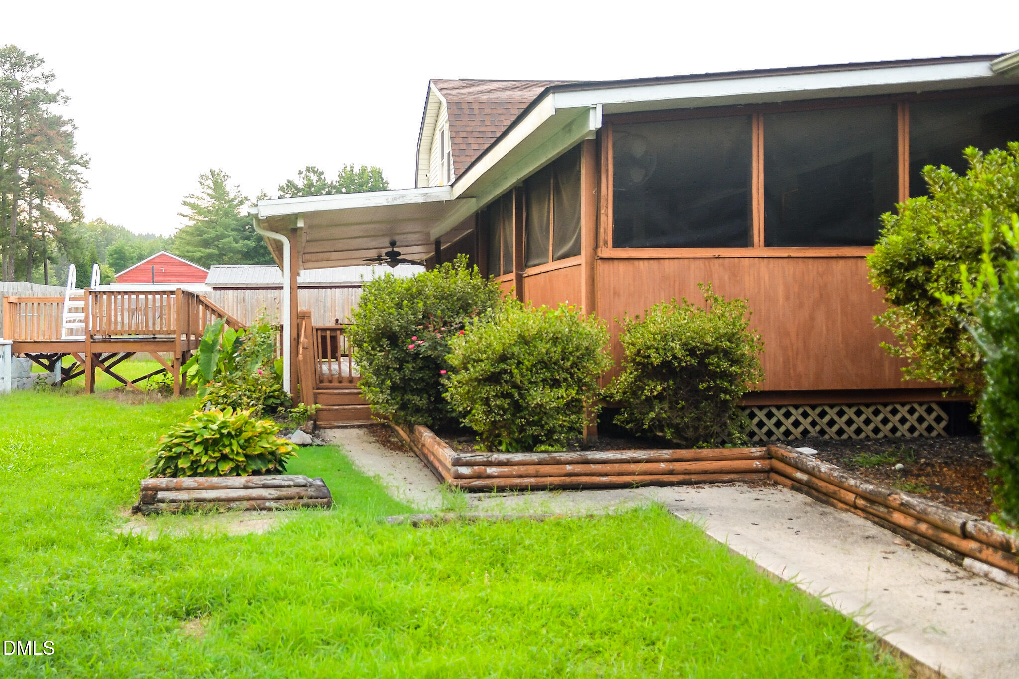 152 N C 39 Loop Road Property Photo 9