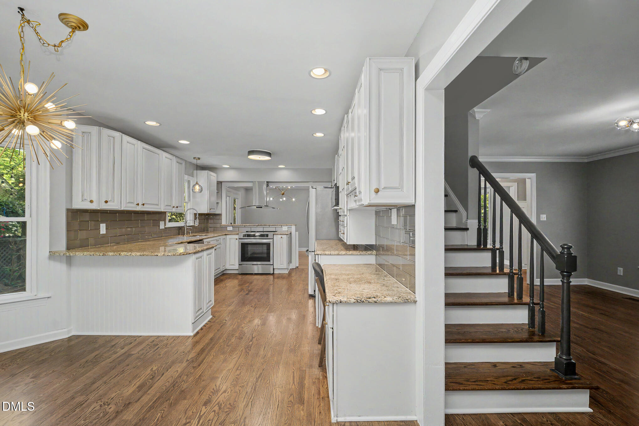 1000 Black Oak Court Property Photo 6