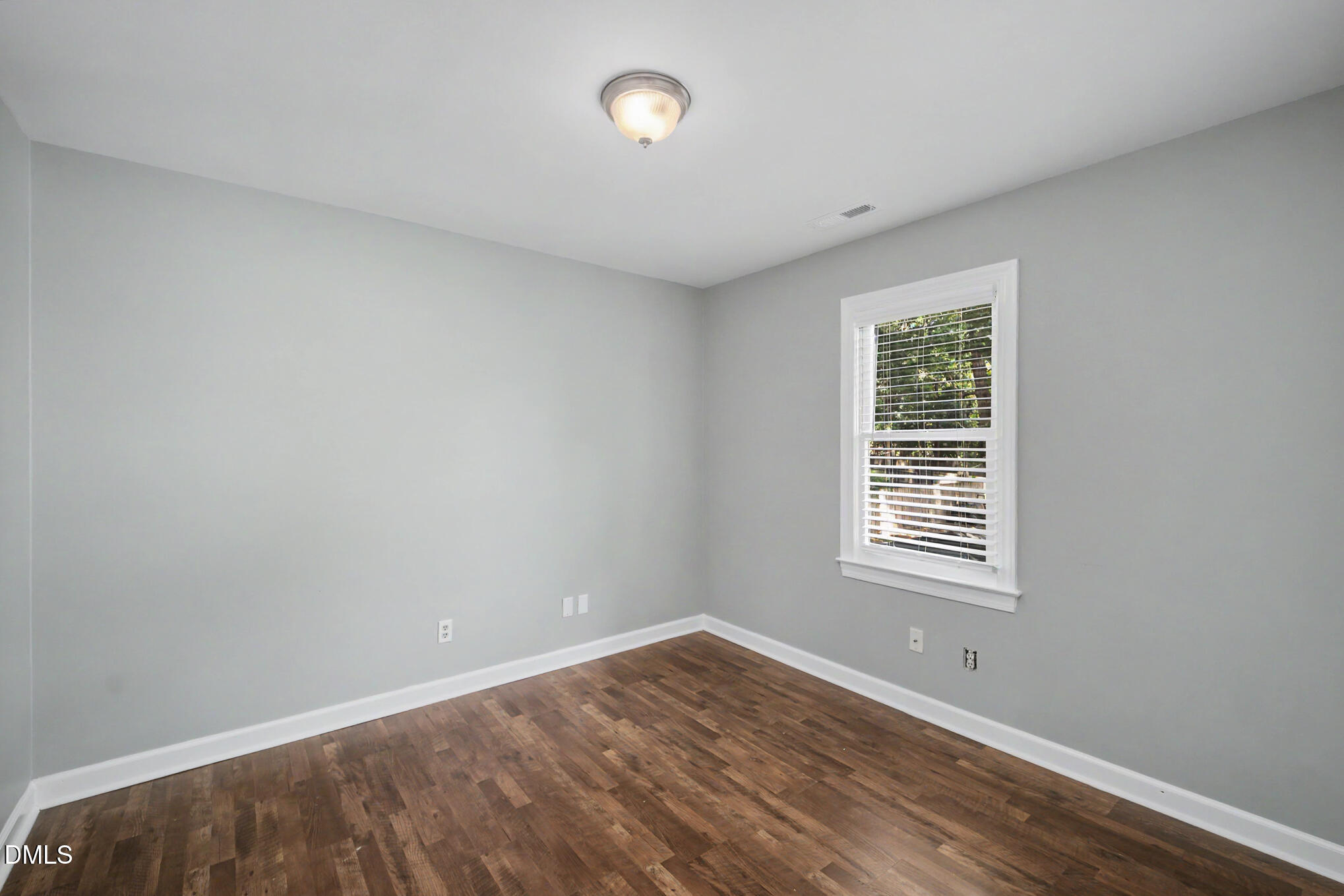 1000 Black Oak Court Property Photo 17
