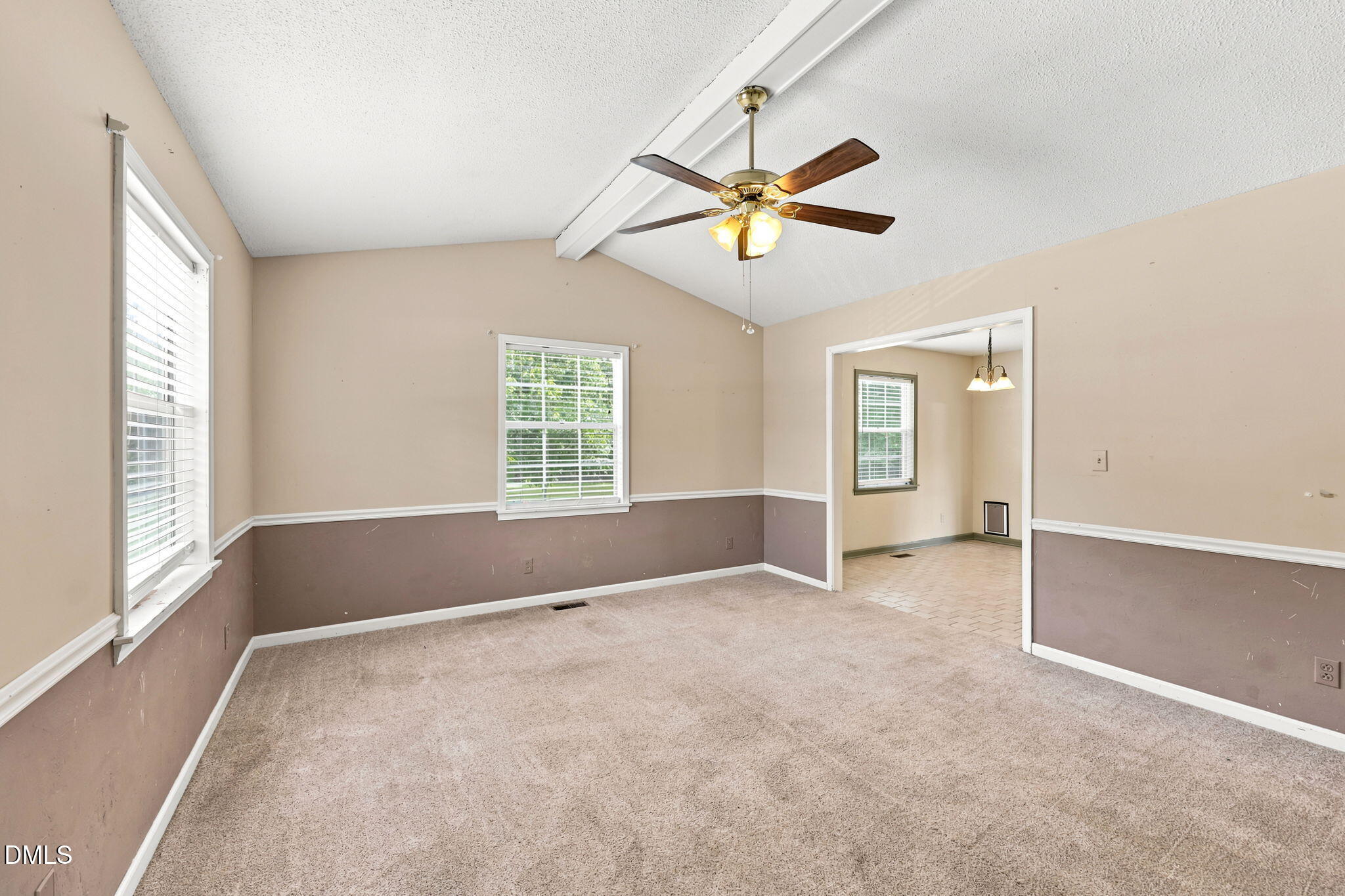 3805 Manor Drive Property Photo 6