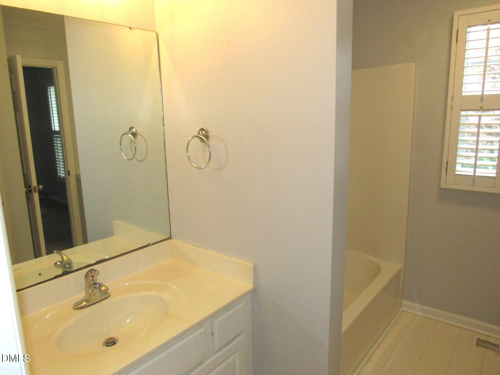 2723 Clifton Avenue Property Photo 20