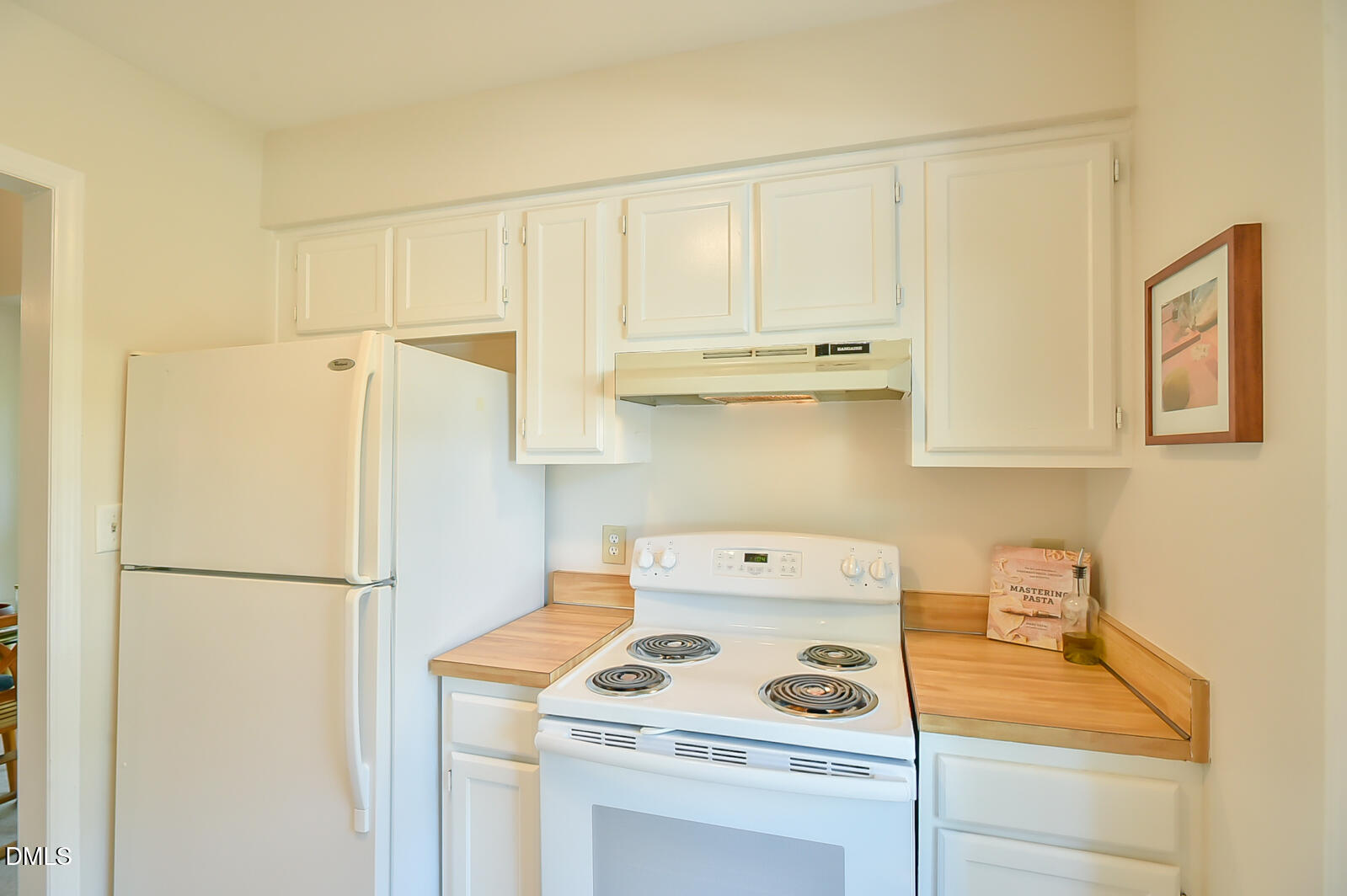 121 Weathersfield Drive Property Photo 10