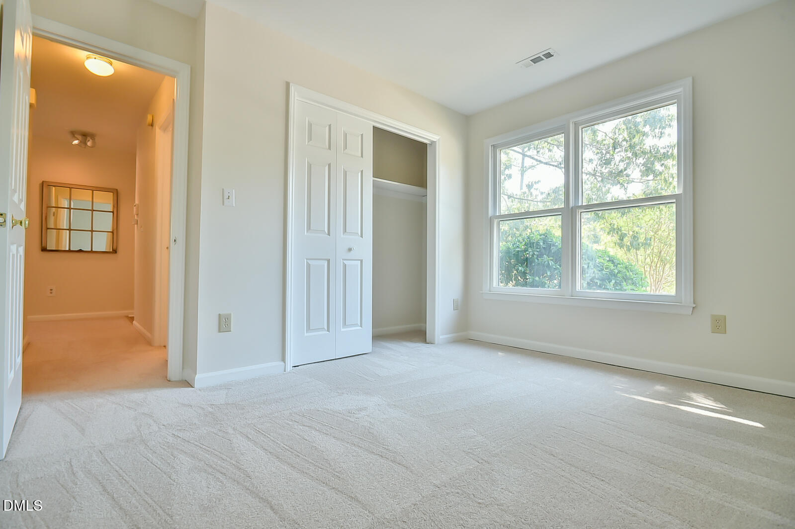 121 Weathersfield Drive Property Photo 13