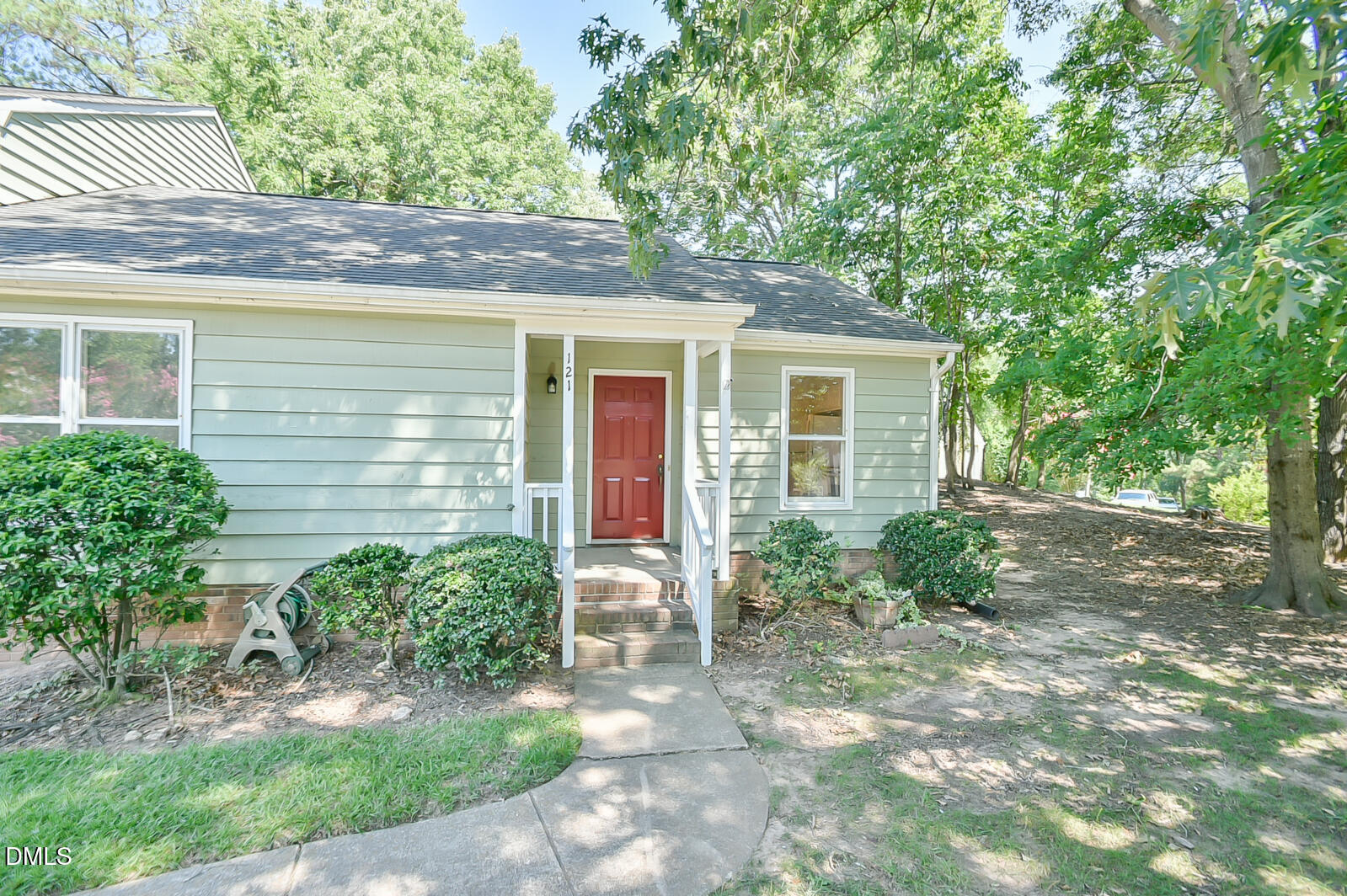 121 Weathersfield Drive Property Photo 23