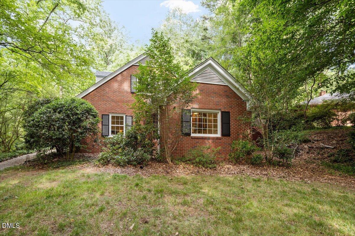 416 Brookside Drive Property Photo 4