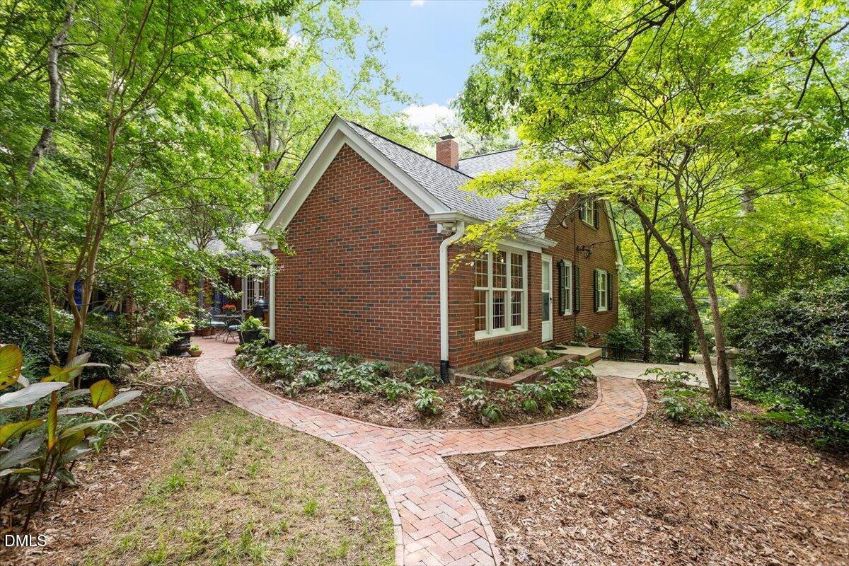 416 Brookside Drive Property Photo 6