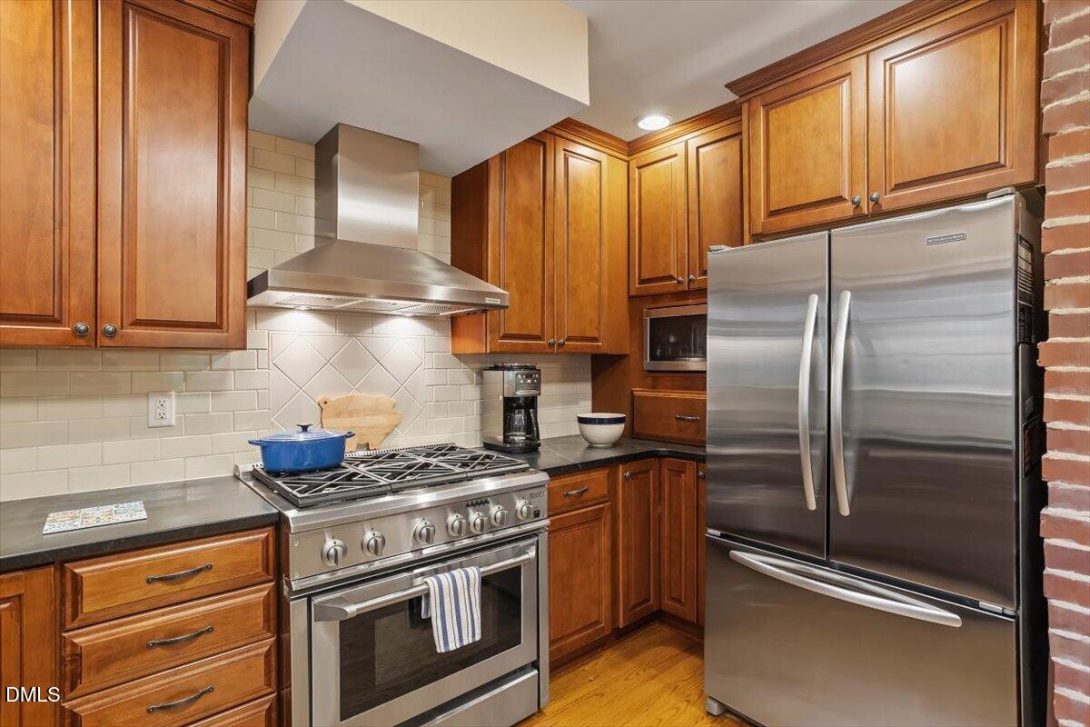 416 Brookside Drive Property Photo 17