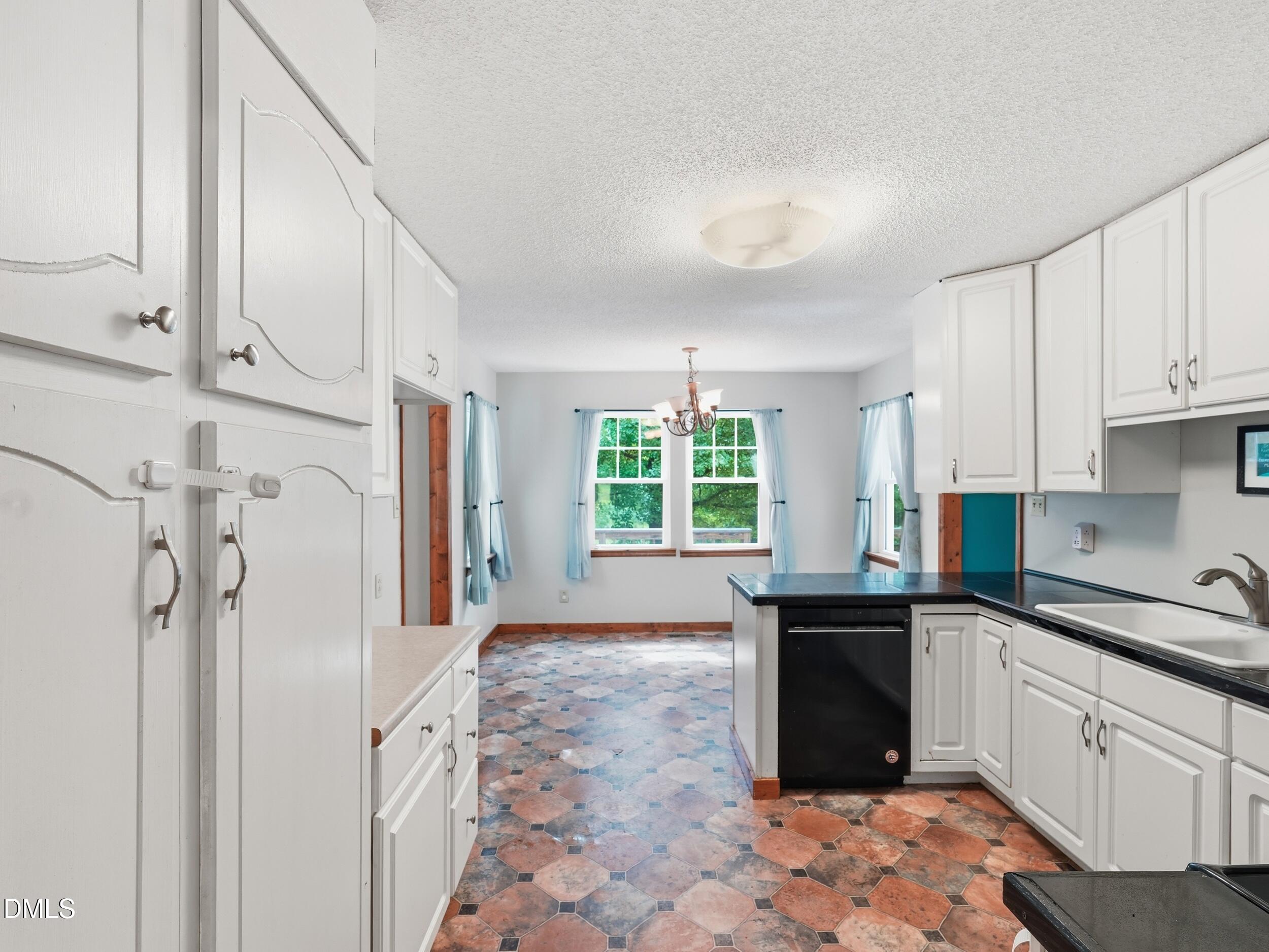 15 Sylvan Way Property Photo 14
