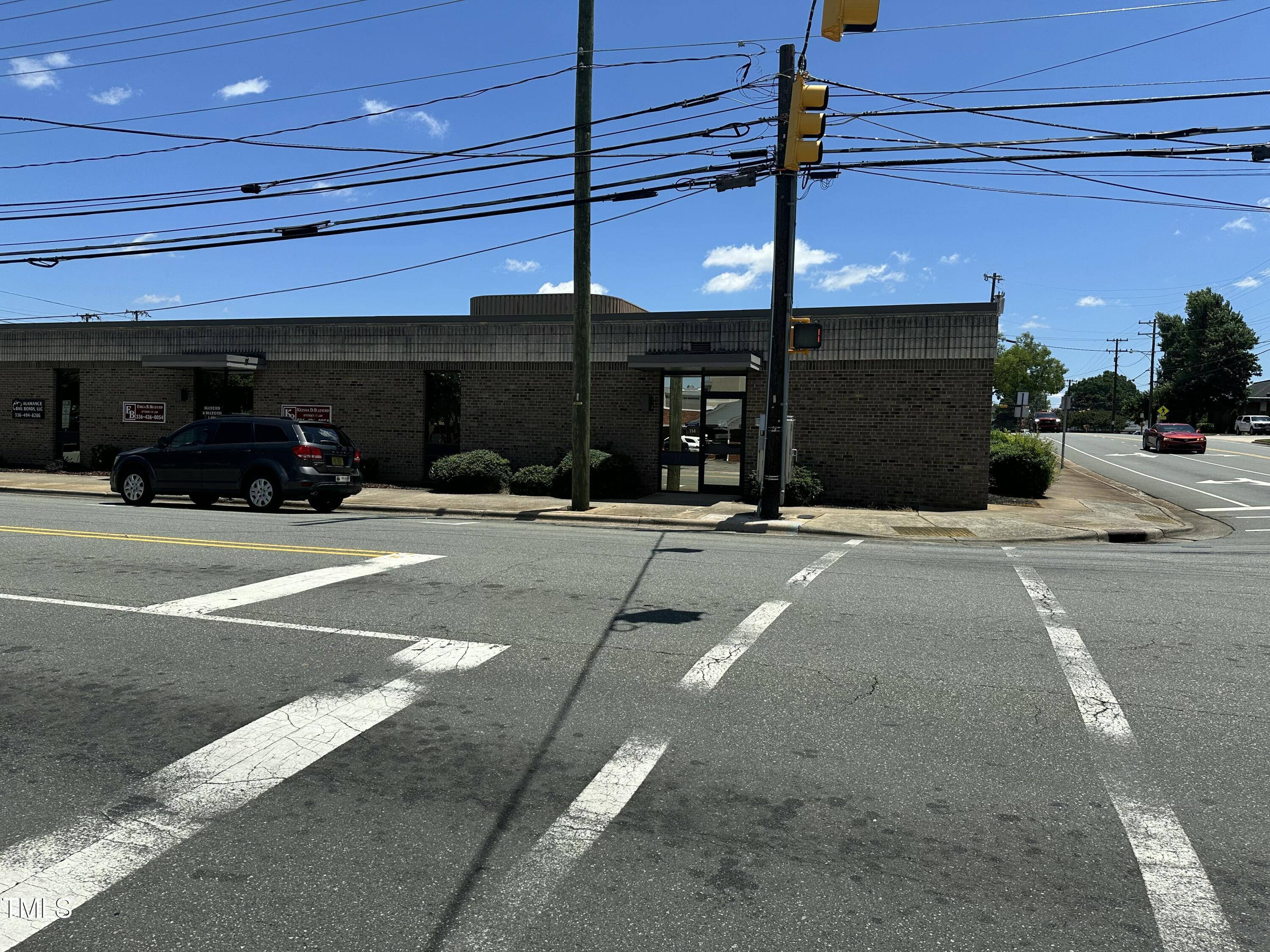114 S Maple Street Property Photo 2