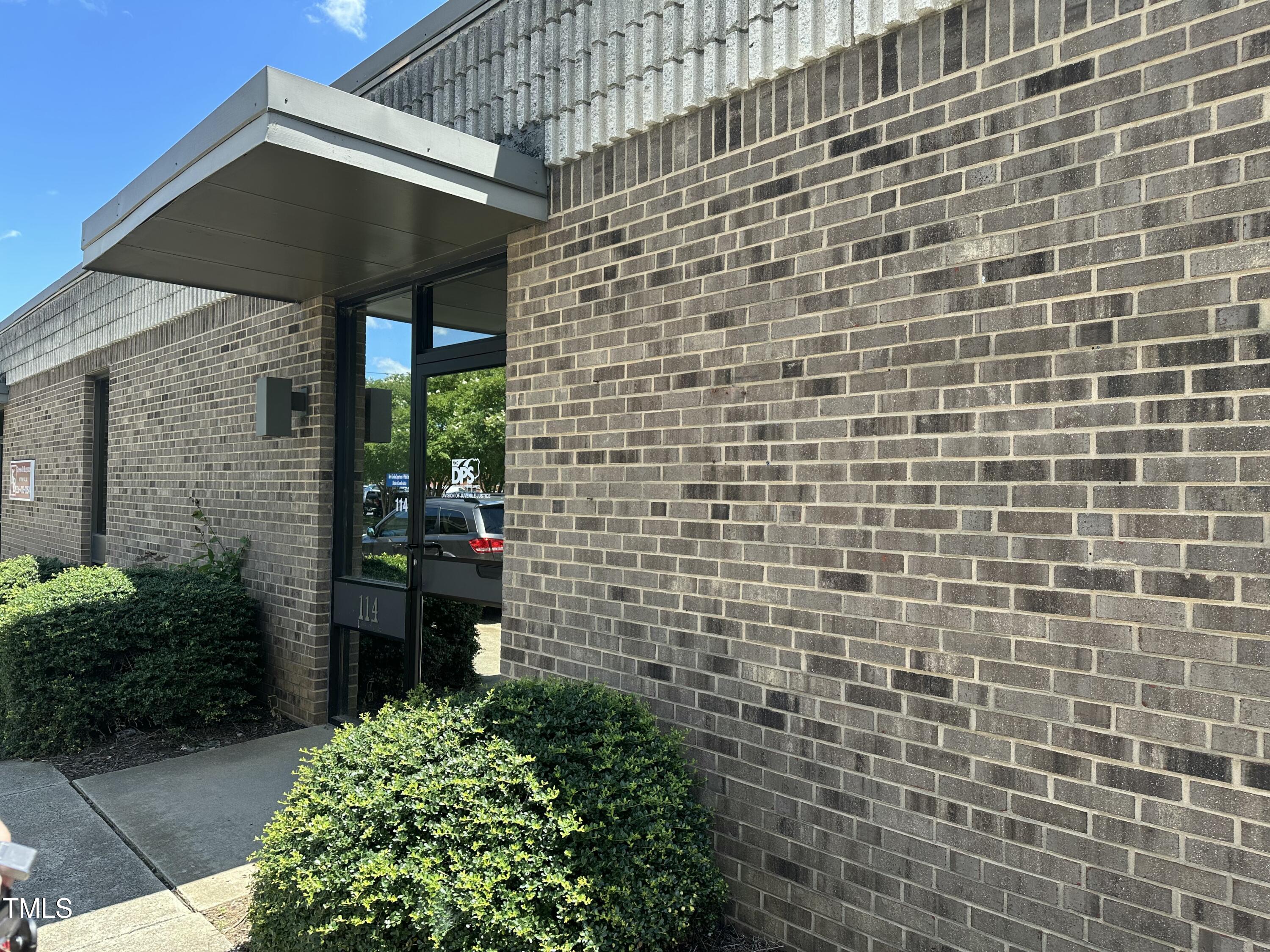 114 S Maple Street Property Photo 3