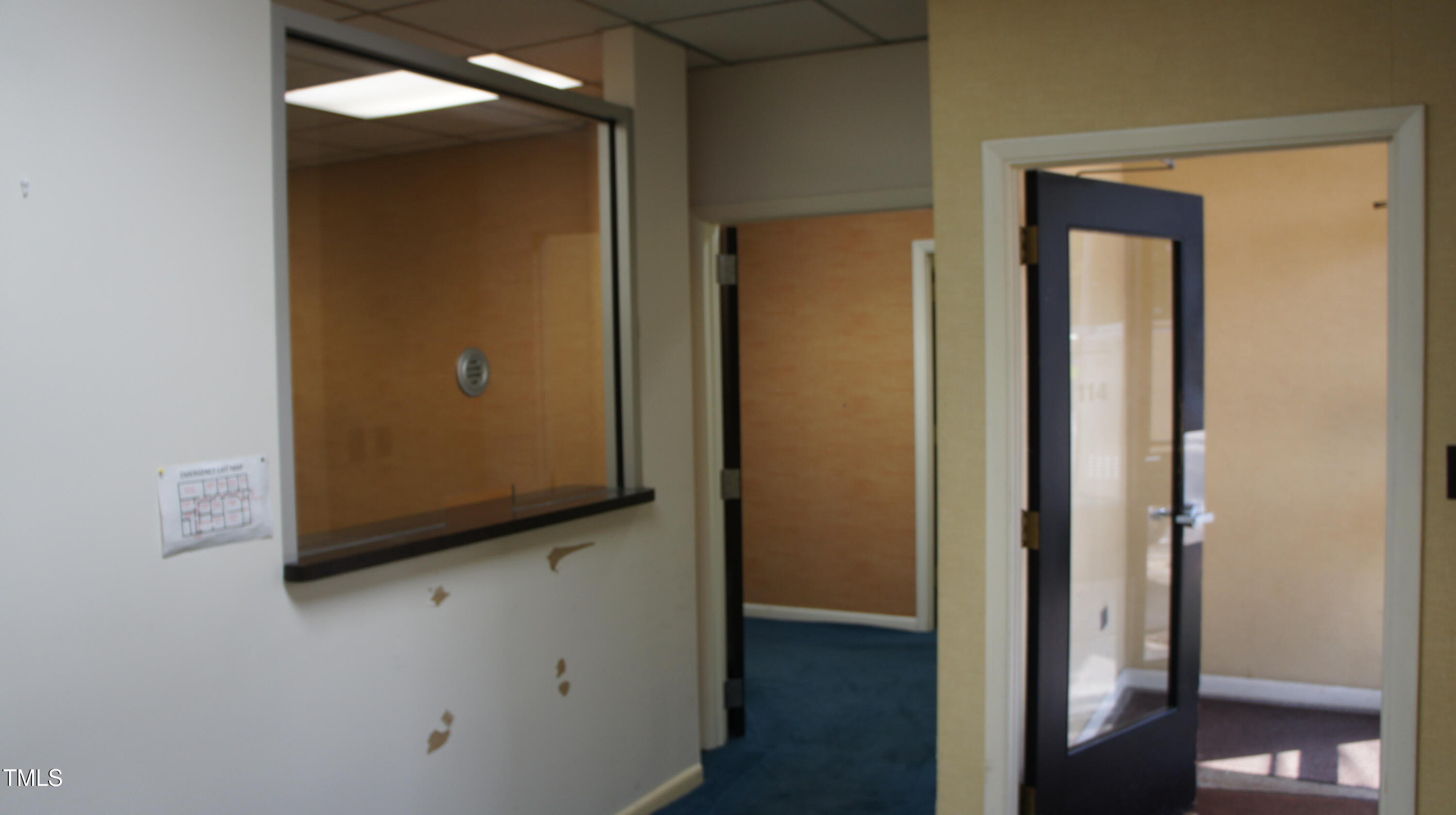 114 S Maple Street Property Photo 4