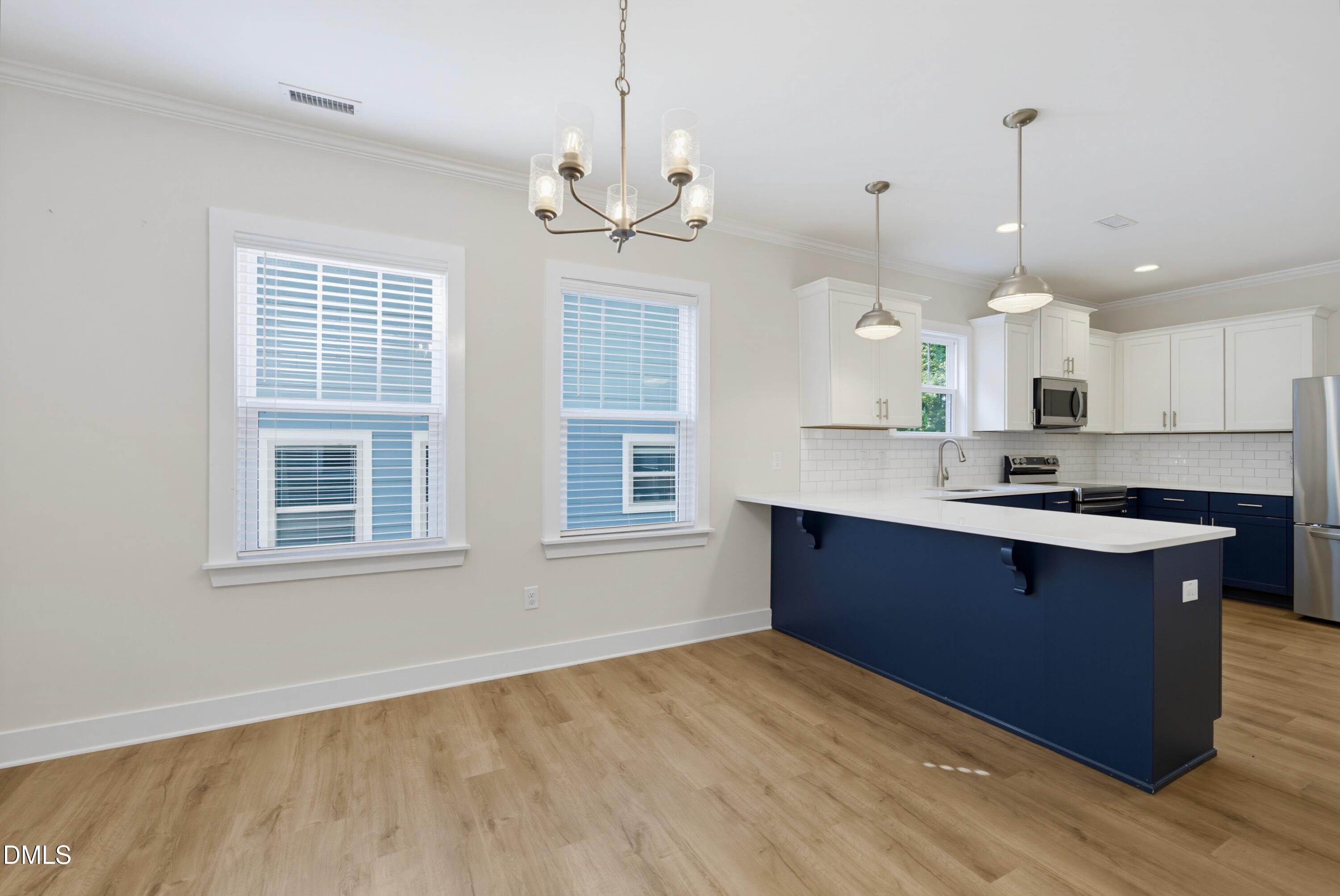 2409 Miriam Circle Property Photo 8
