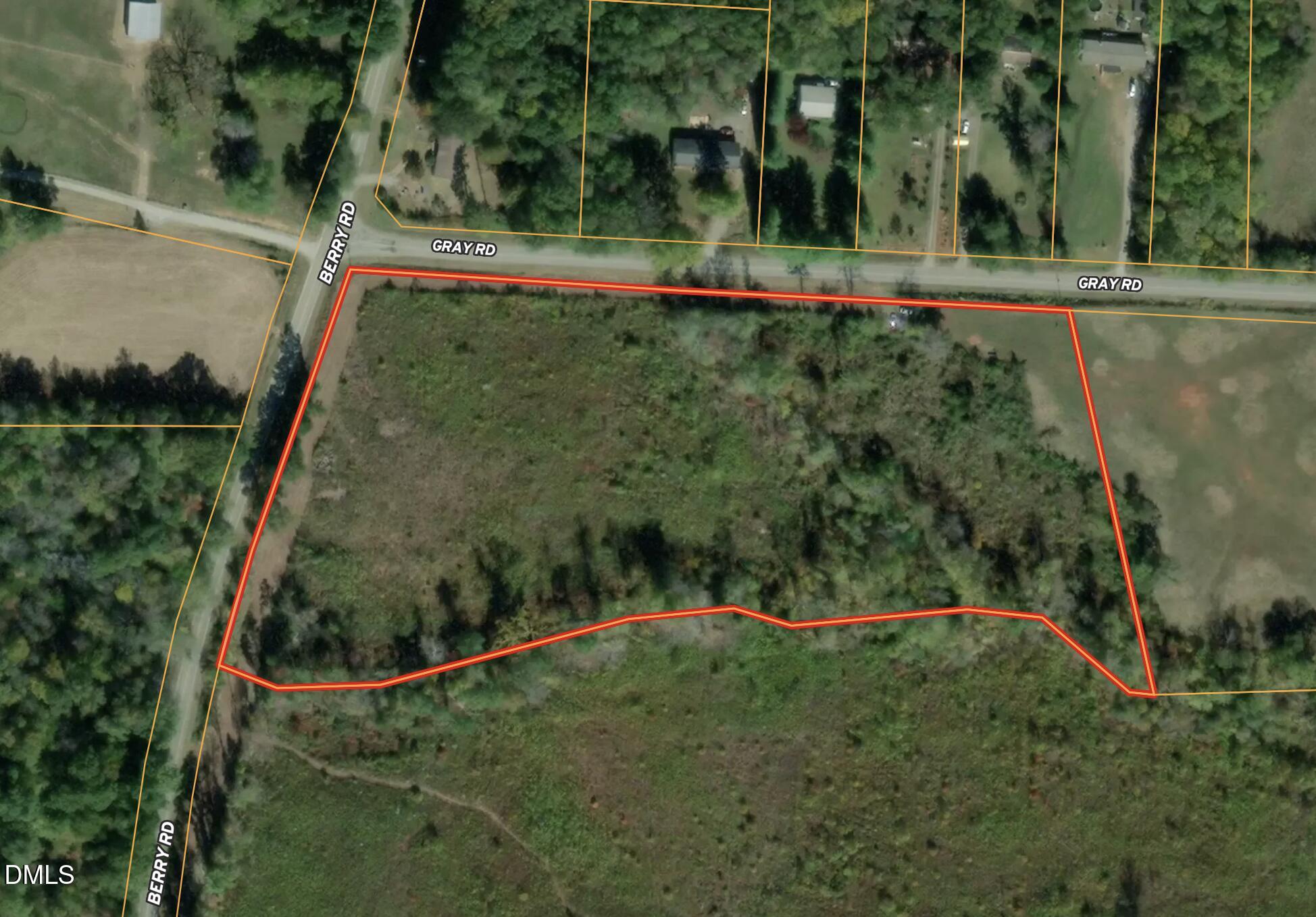 2 Gray Road Property Photo 2