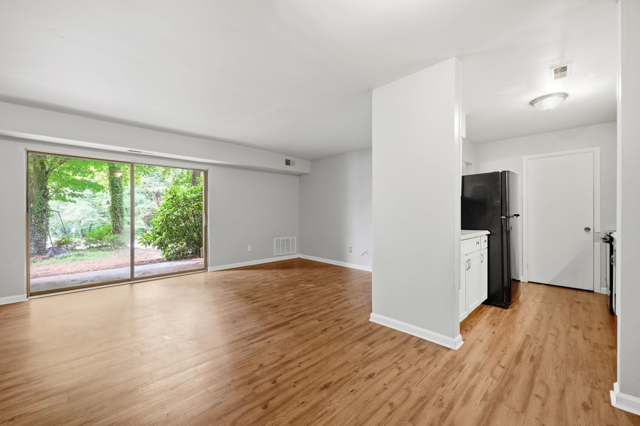 1130 Schaub Dr Drive A Property Photo 9
