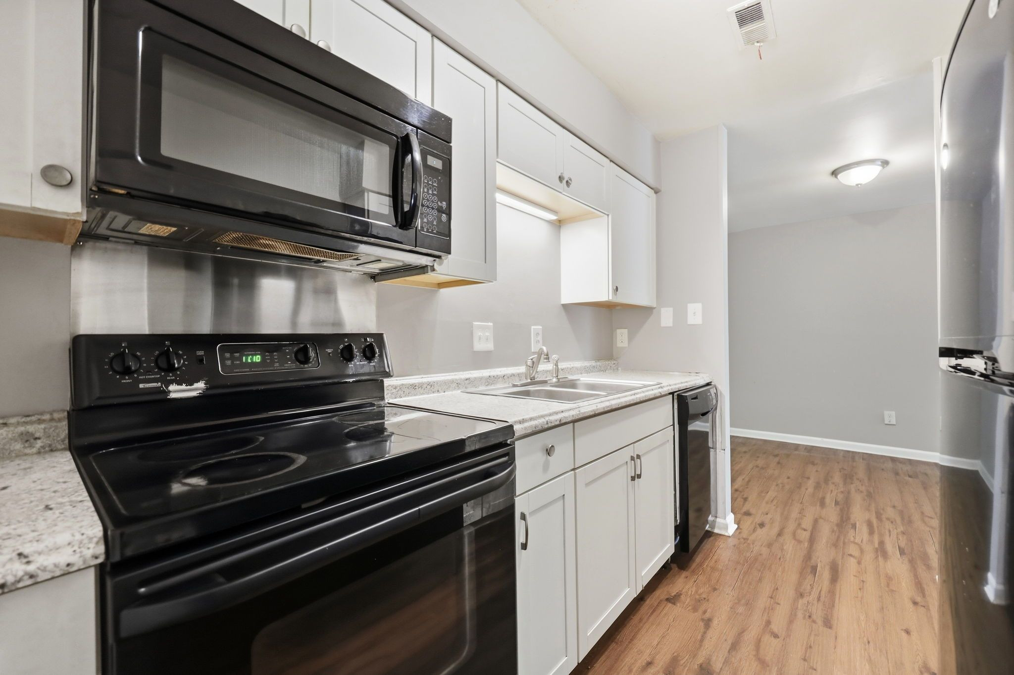 1130 Schaub Dr Drive A Property Photo 14