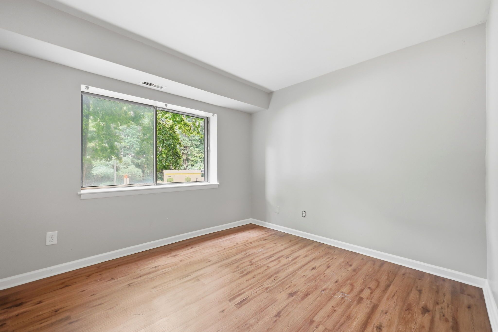 1130 Schaub Dr Drive A Property Photo 16