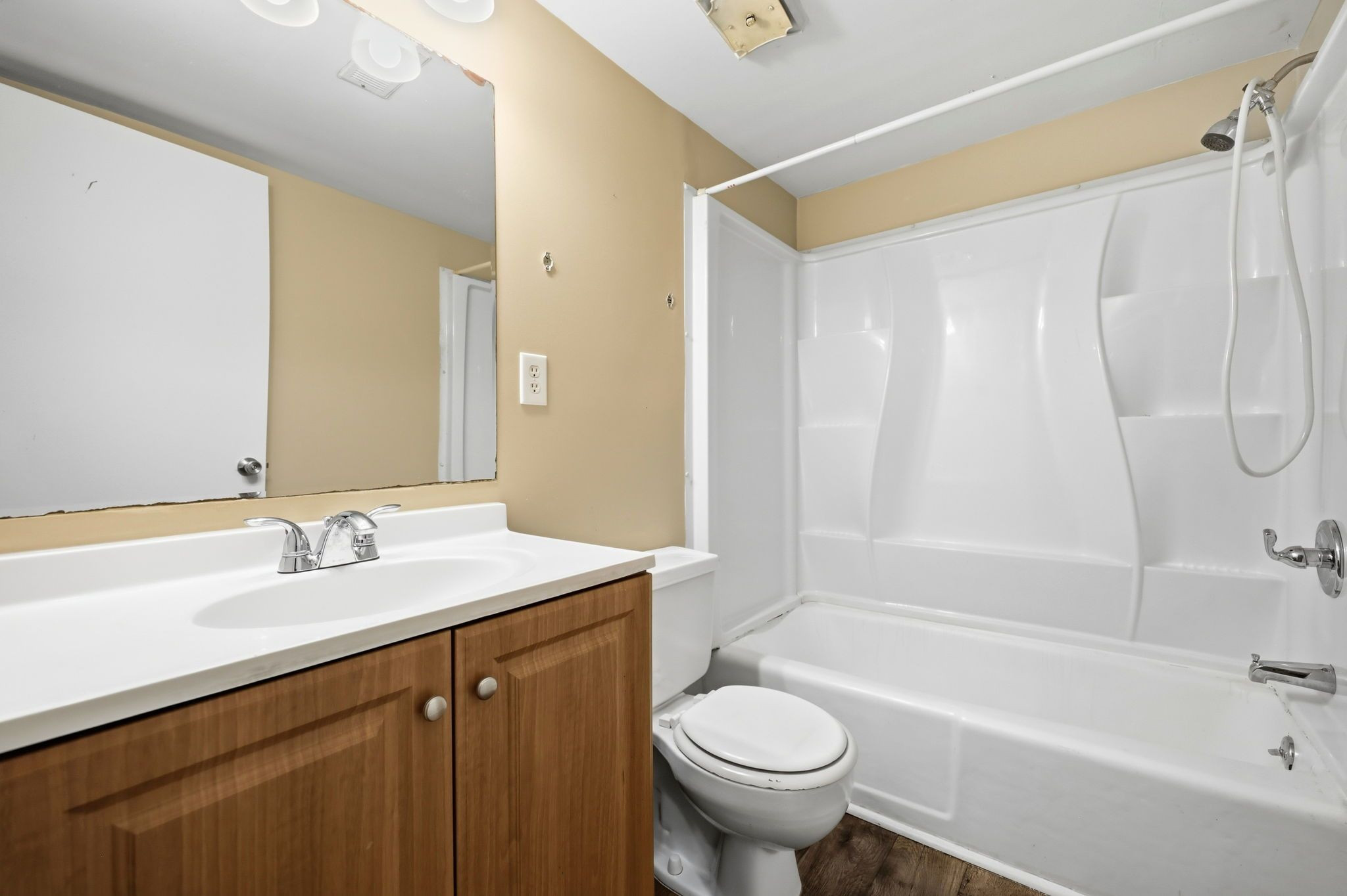 1130 Schaub Dr Drive A Property Photo 22