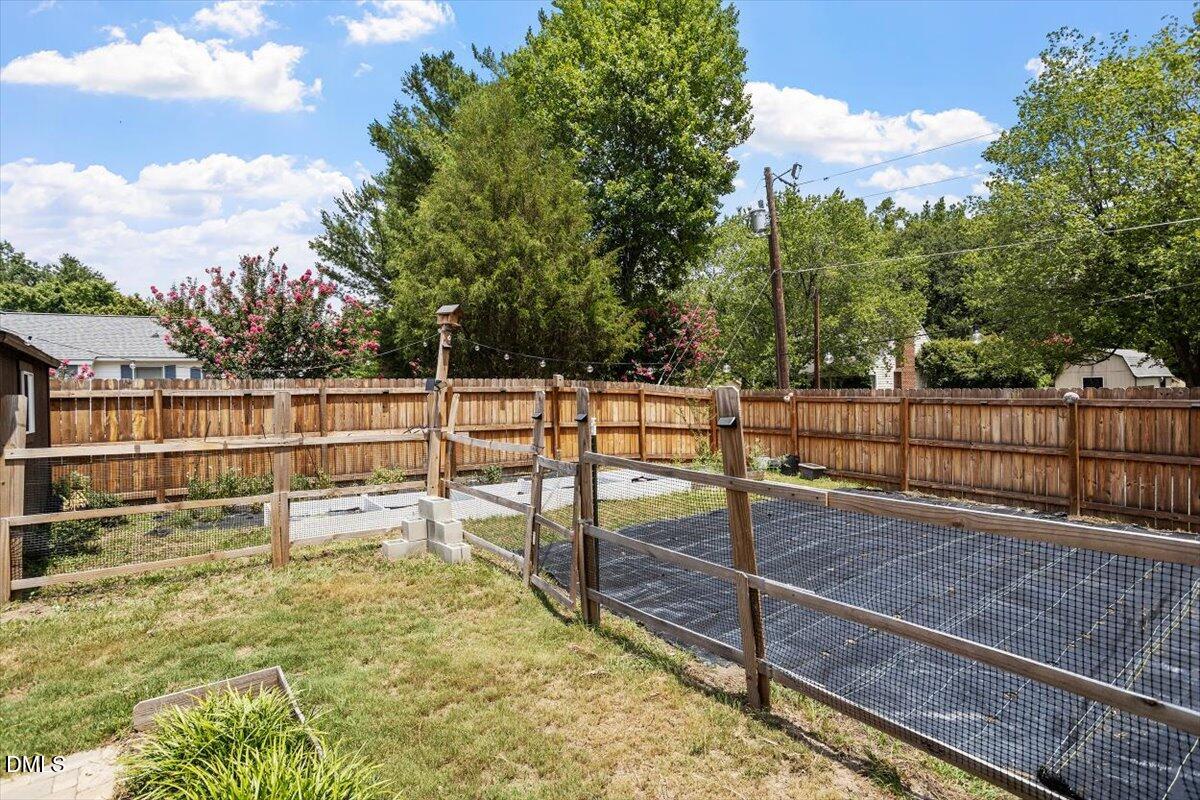 761 E Cardinal Drive Property Photo 32