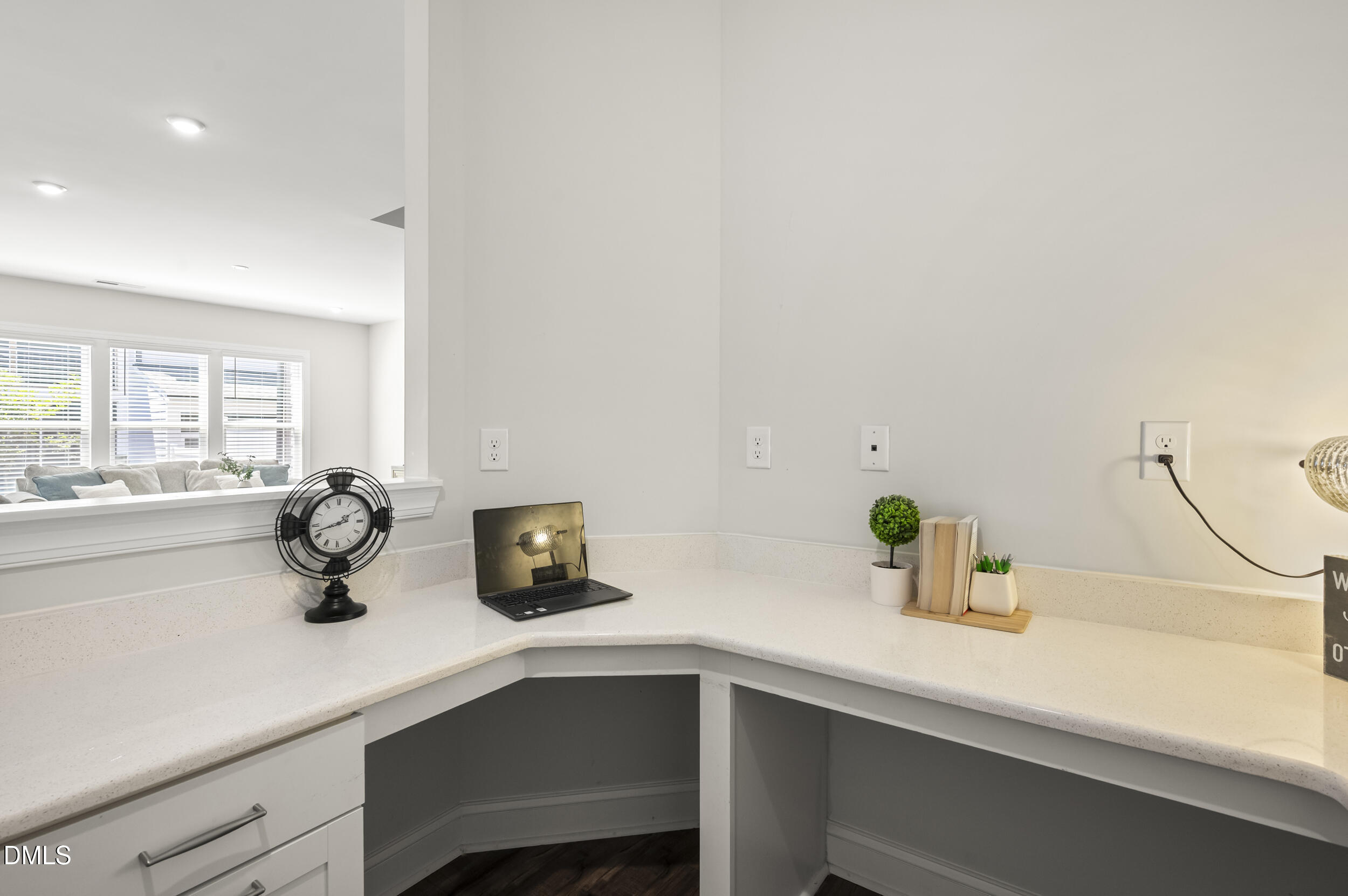 709 Toulouse Court Property Photo 11