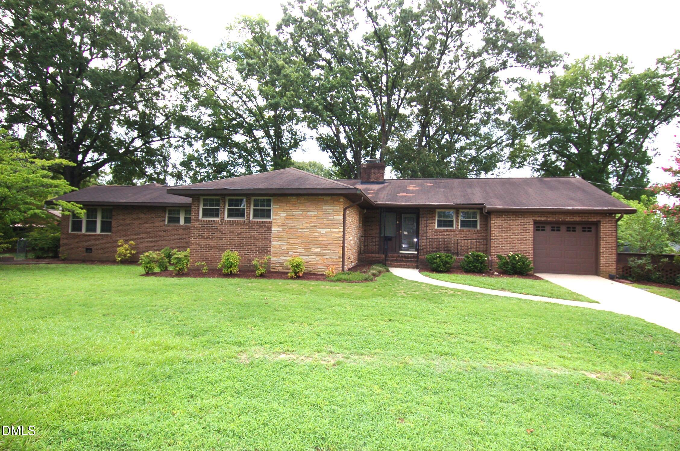 706 Smedes Place Property Photo 1