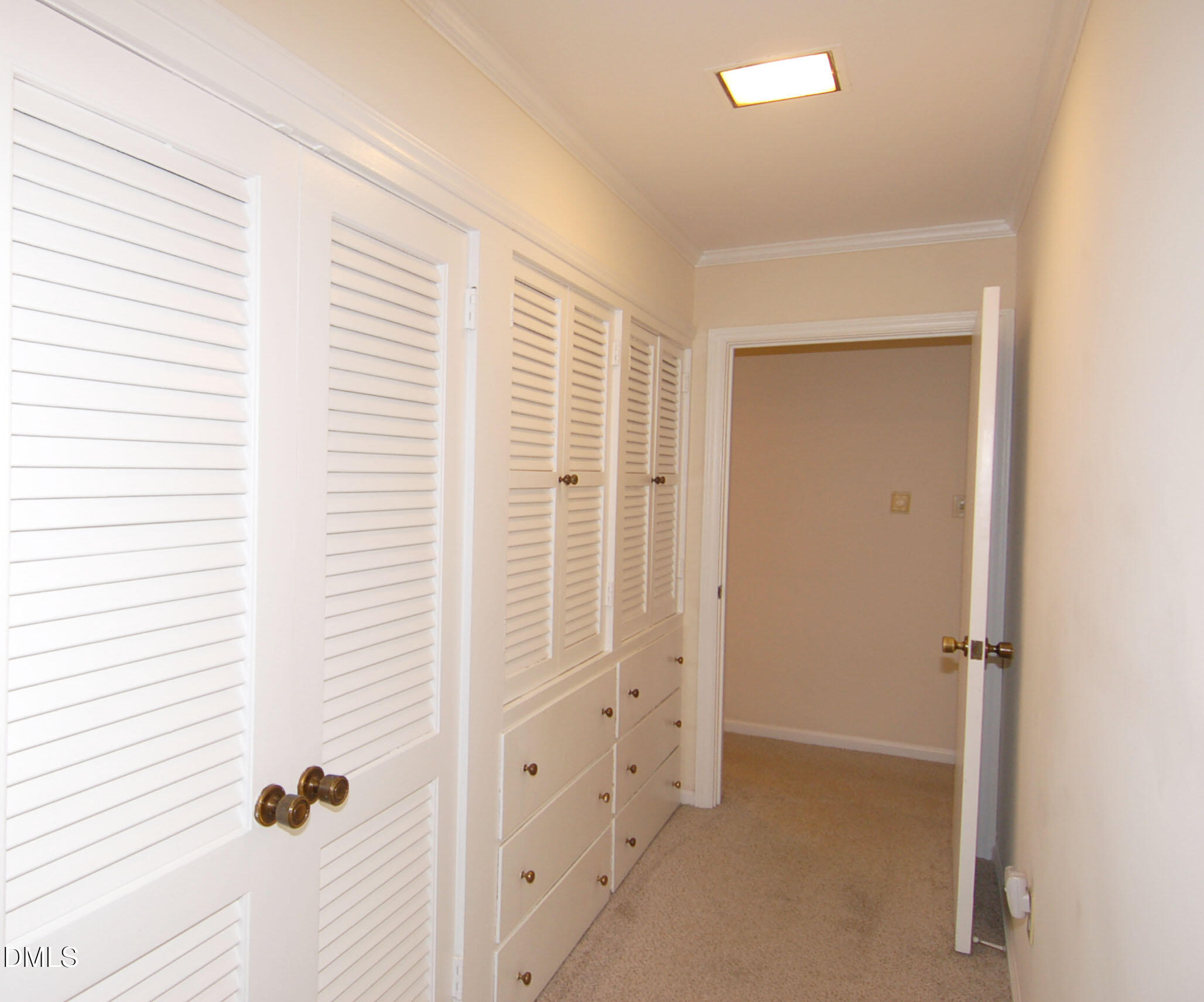 706 Smedes Place Property Photo 13