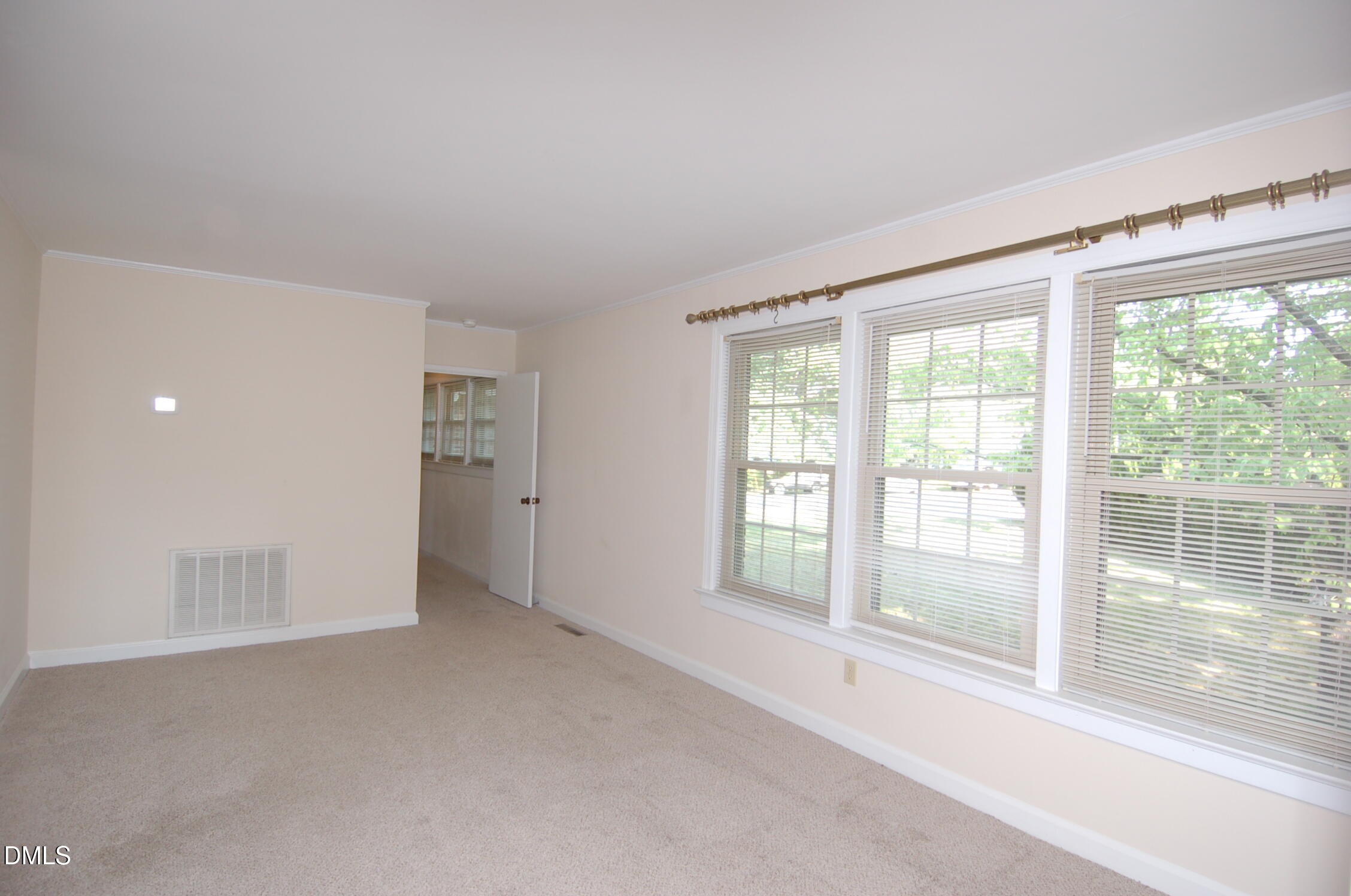 706 Smedes Place Property Photo 14