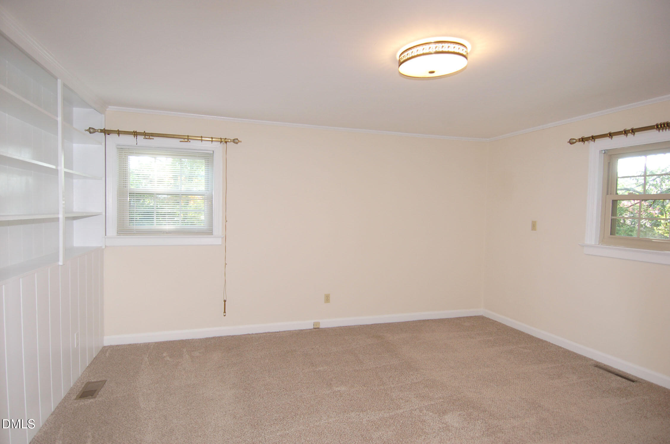 706 Smedes Place Property Photo 15