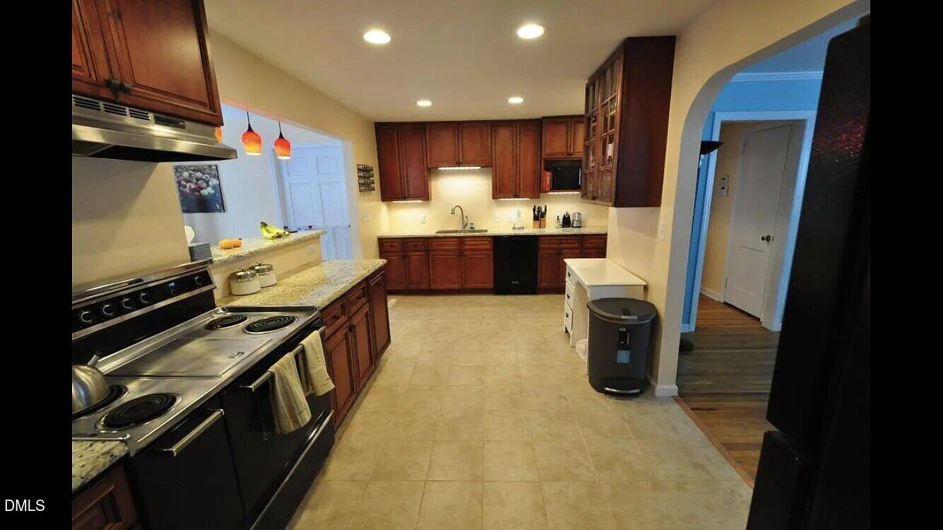 2824 Crestline Avenue Property Photo 4