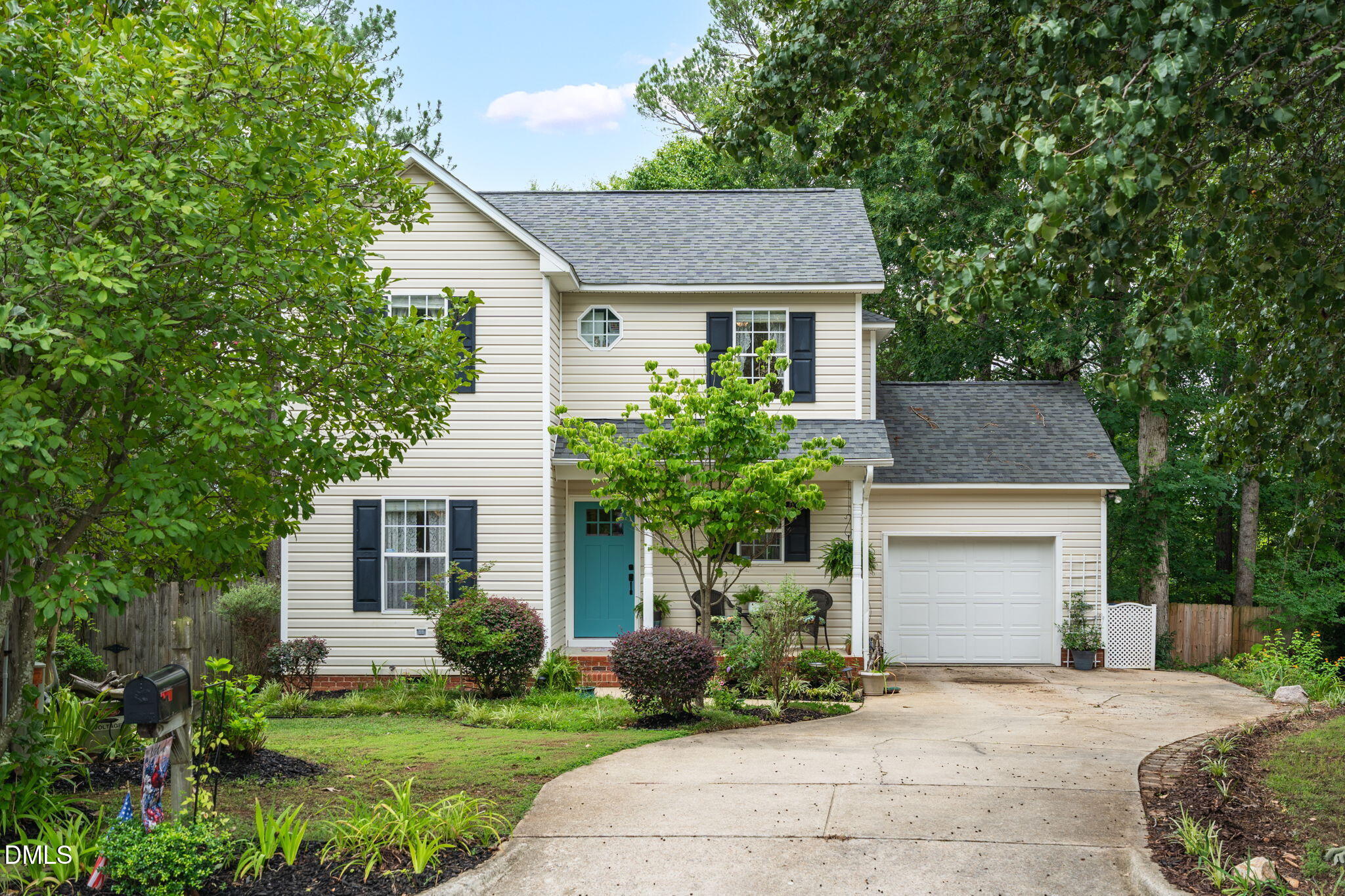901 Finchurch Circle Property Photo 1