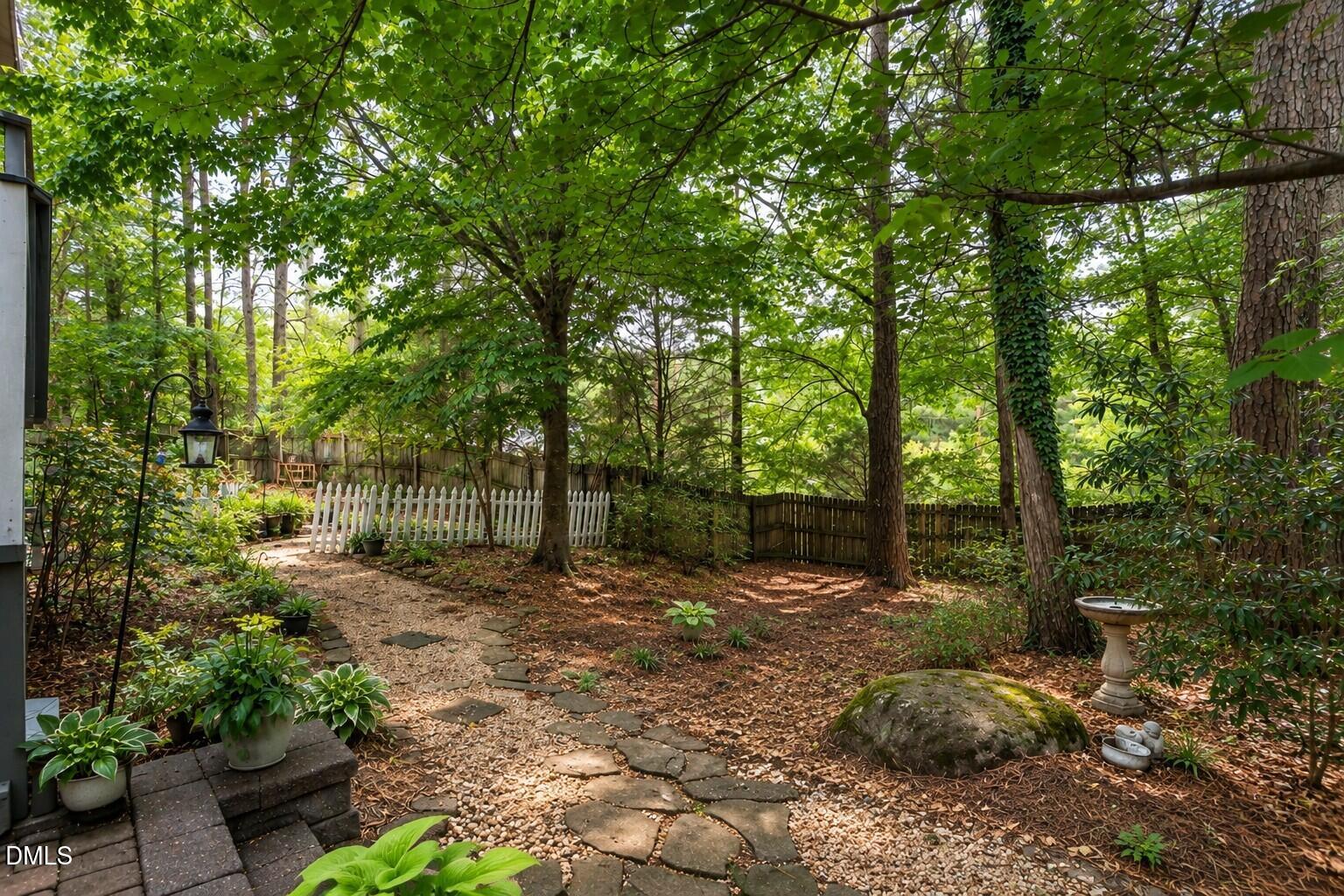 901 Finchurch Circle Property Photo 3