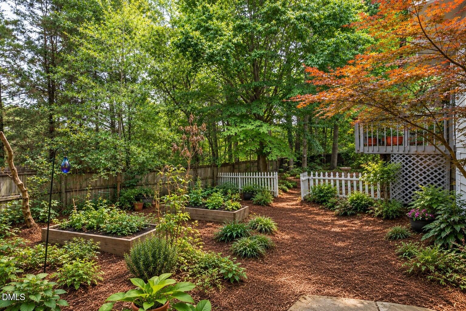 901 Finchurch Circle Property Photo 4