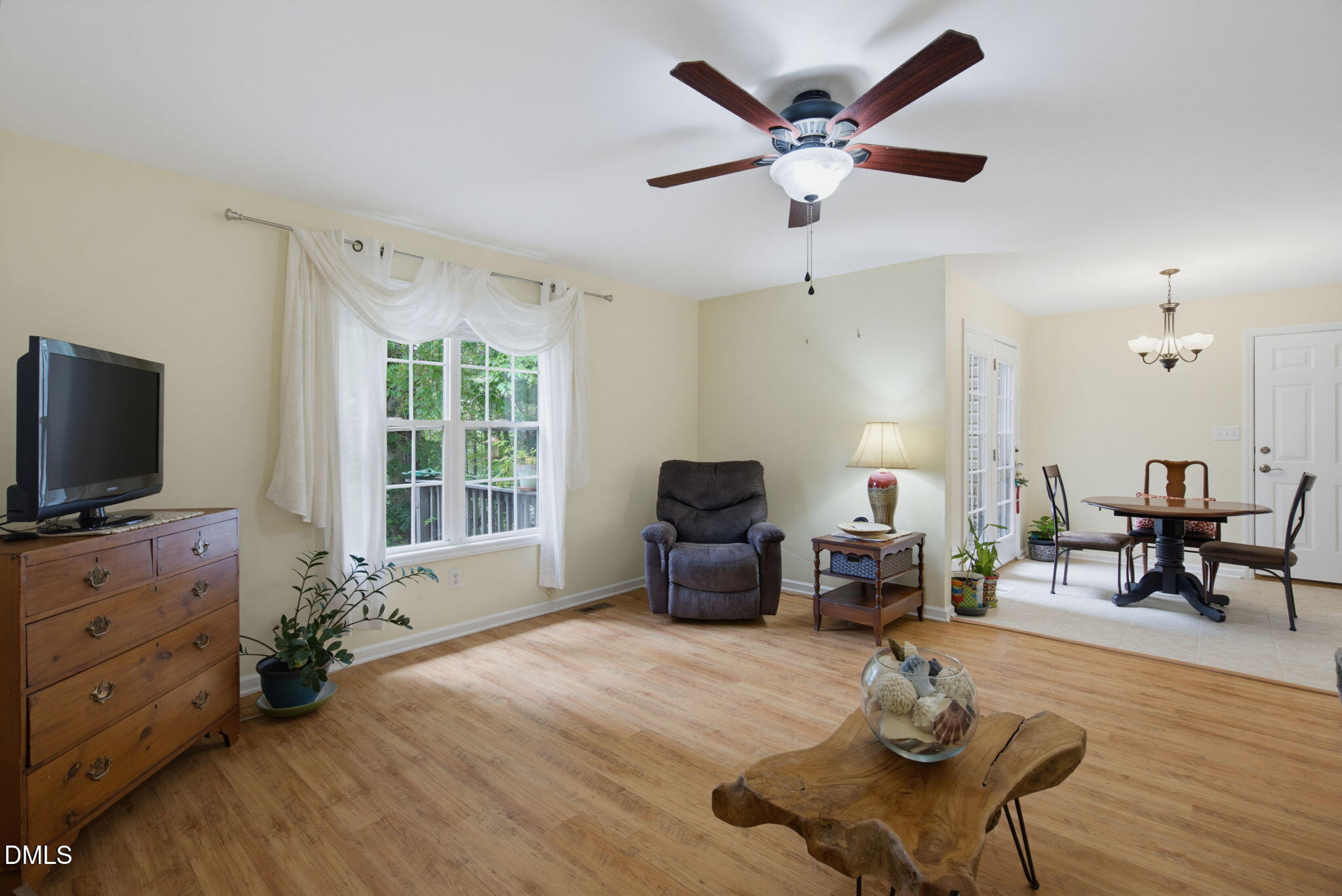901 Finchurch Circle Property Photo 7